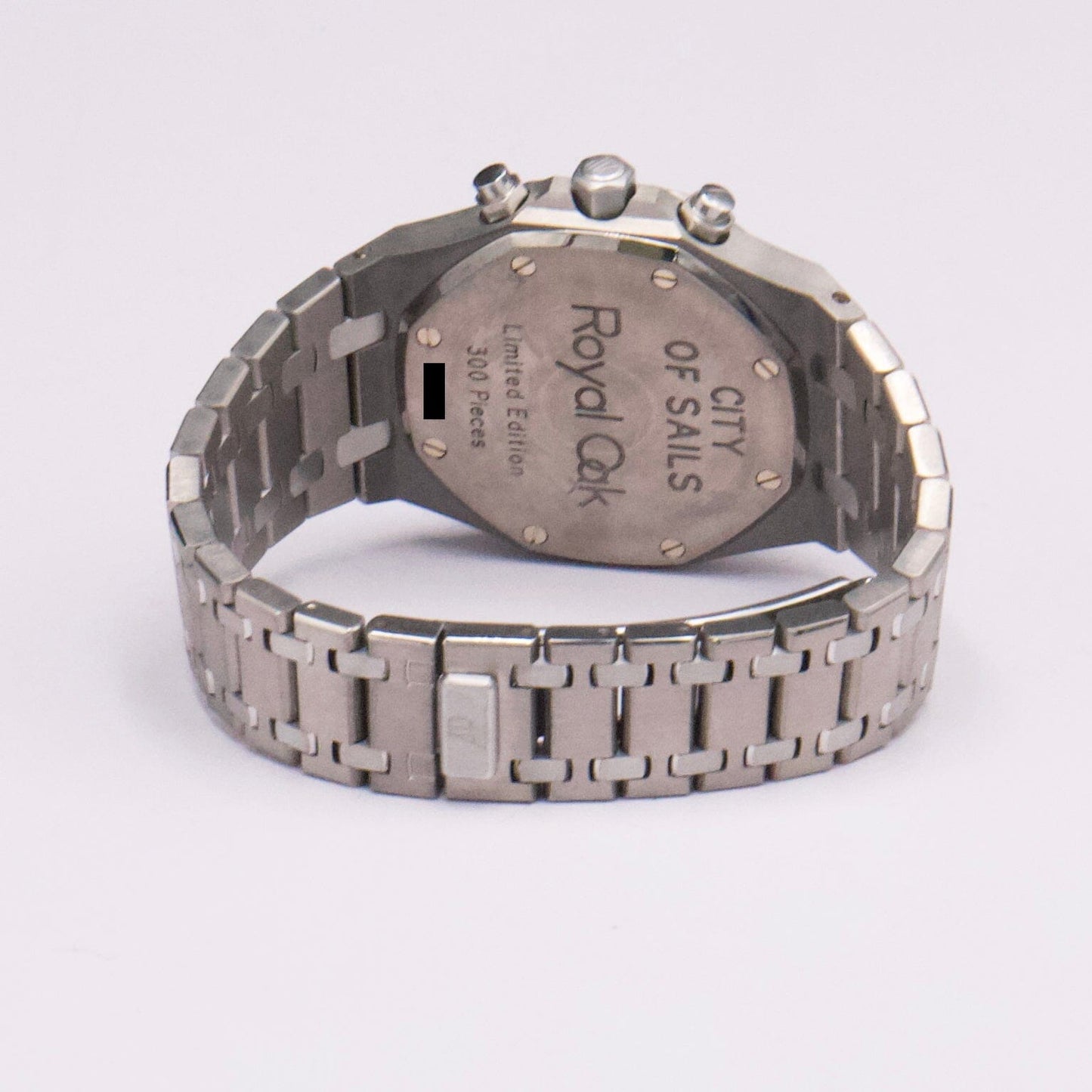 AP25860ISBLIB-1_6.jpg