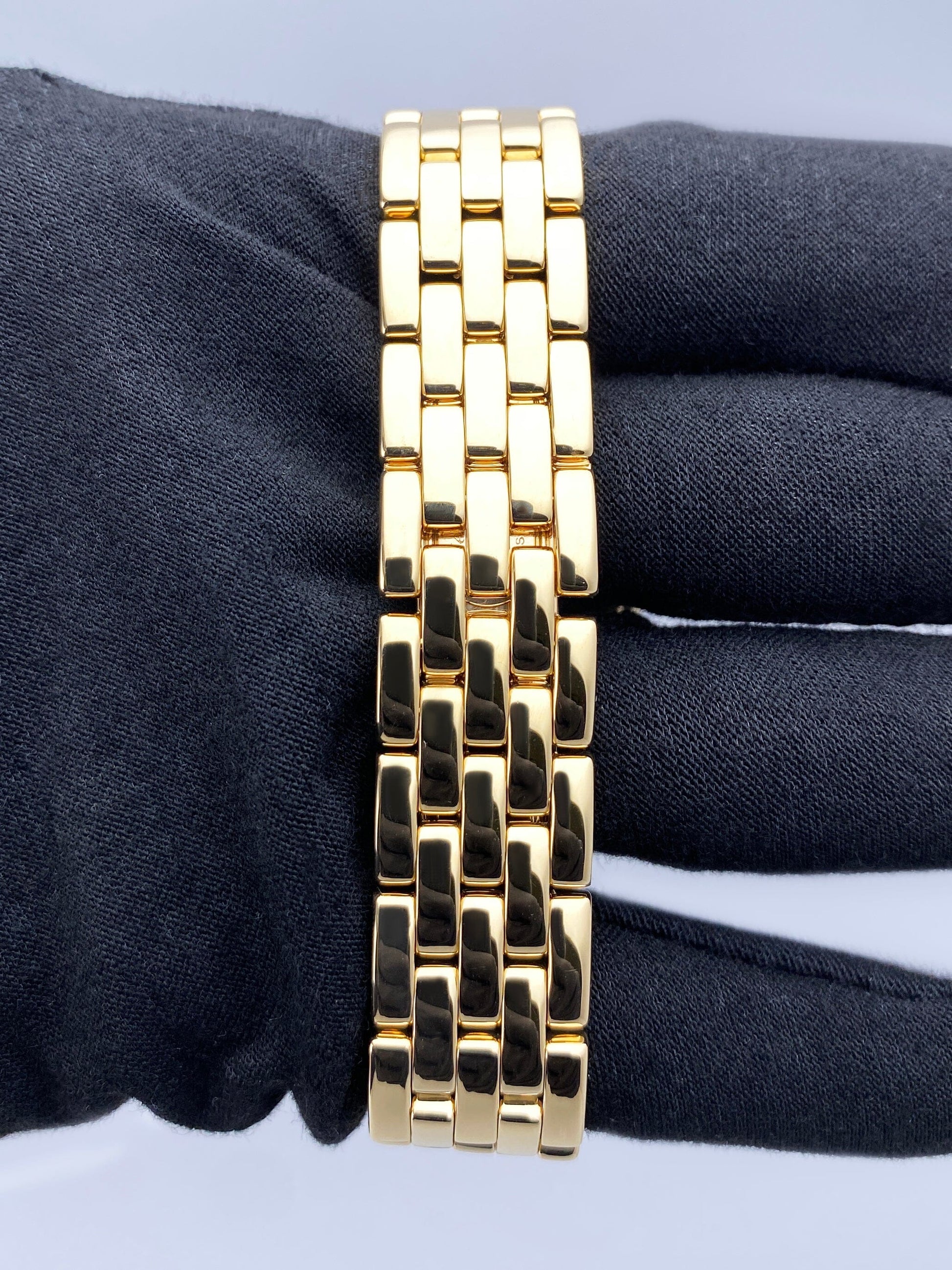 Cartier Panthere Large 883969 Diamond 18K Yellow Gold Watch