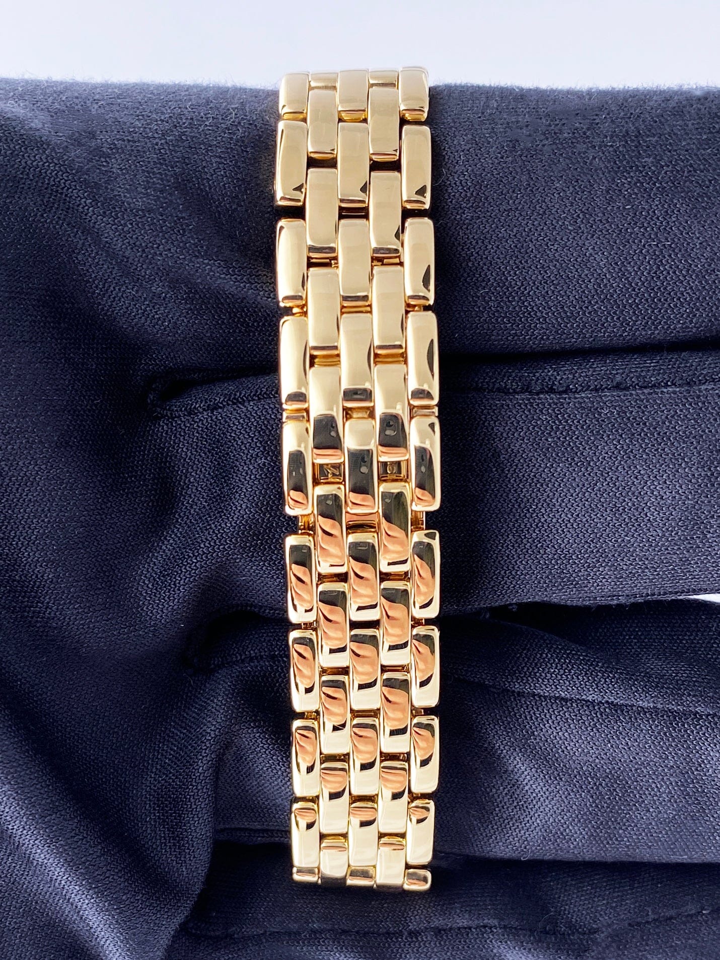 Cartier Panthere W25022B9 18K Yellow Gold Ladies Watch - Watches