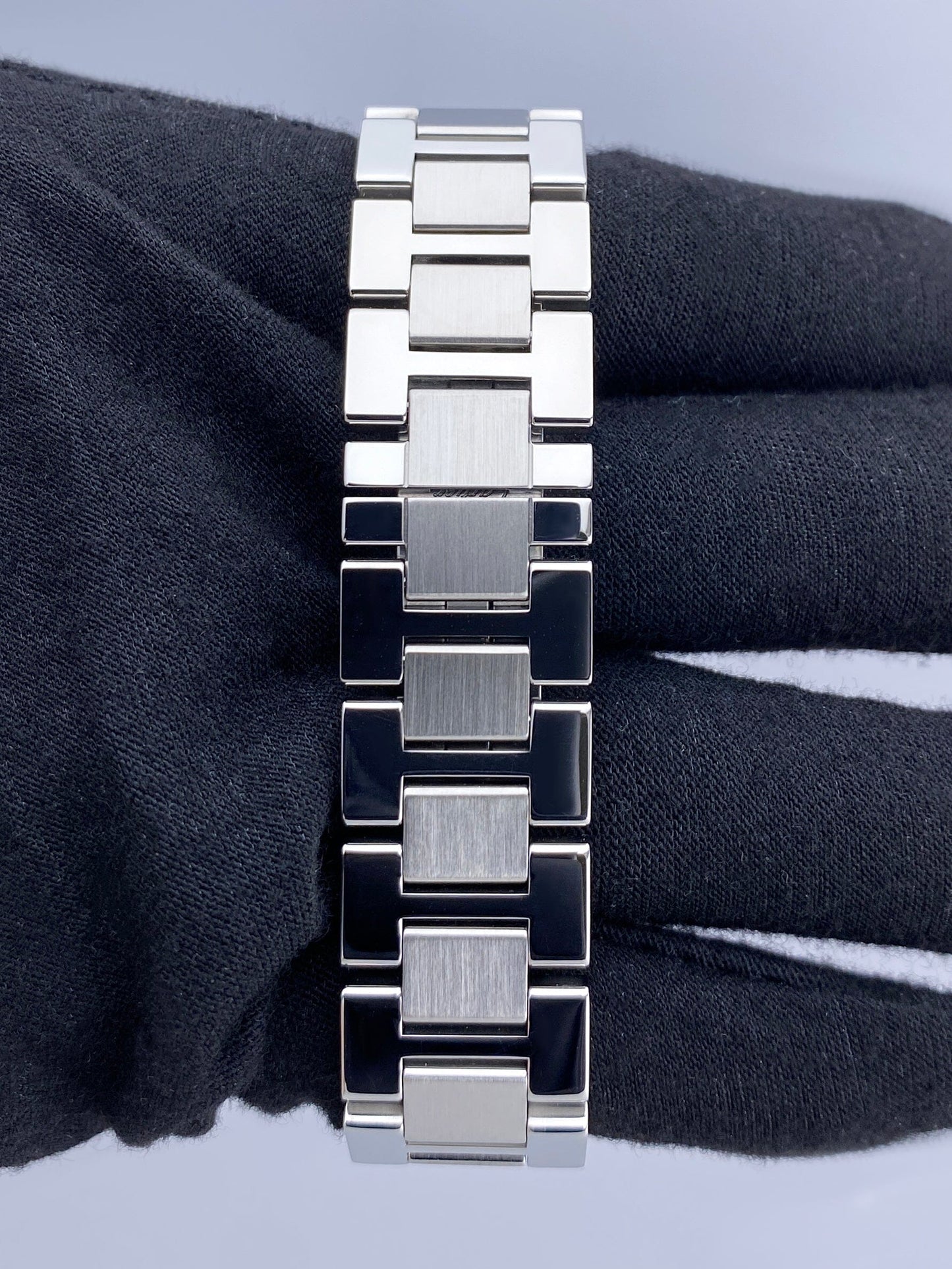 C110322K_7.jpg