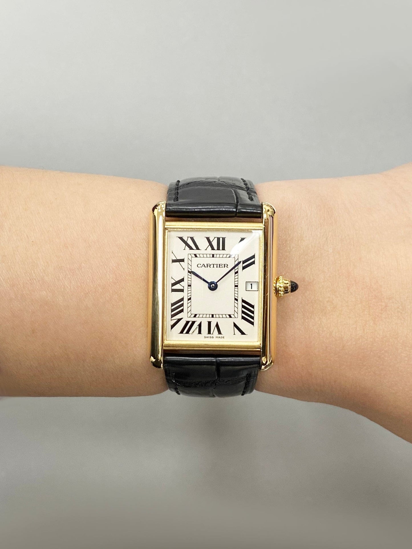 Cartier Tank Louis W1529756 18K Yellow Gold Mens Watch