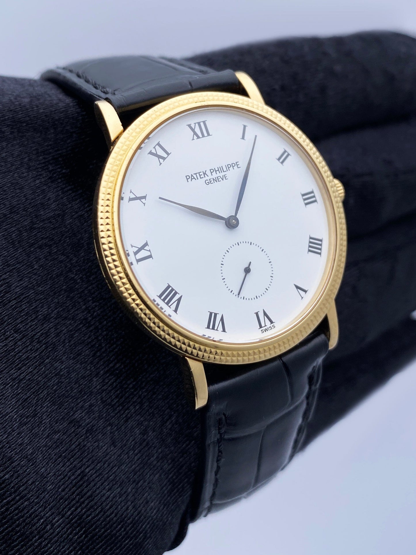 Patek Philippe Calatrava 3919J Mens Watch Box Papers
