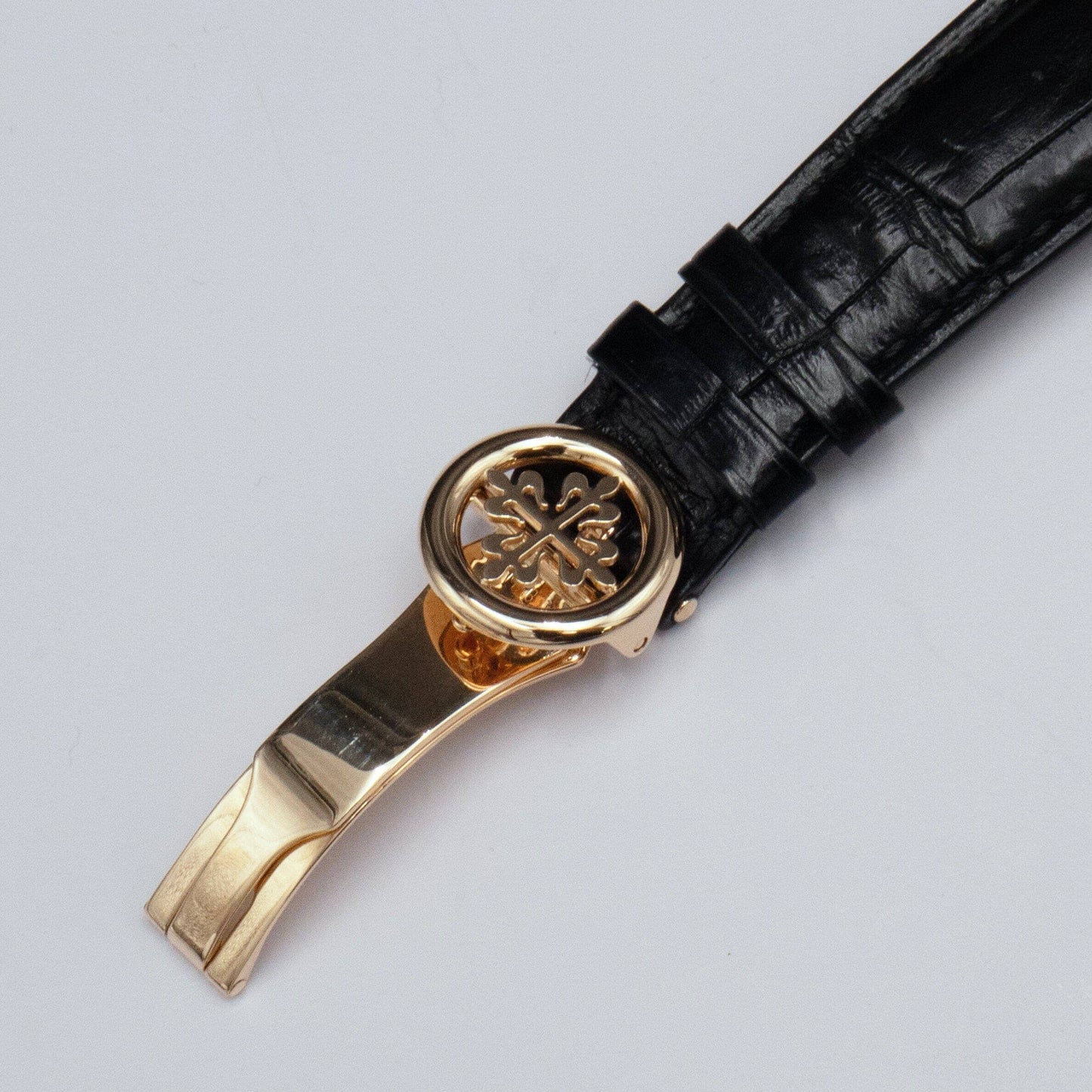 Patek Philippe World Time 5130J 18K Yellow Gold Mens Watch - Watches