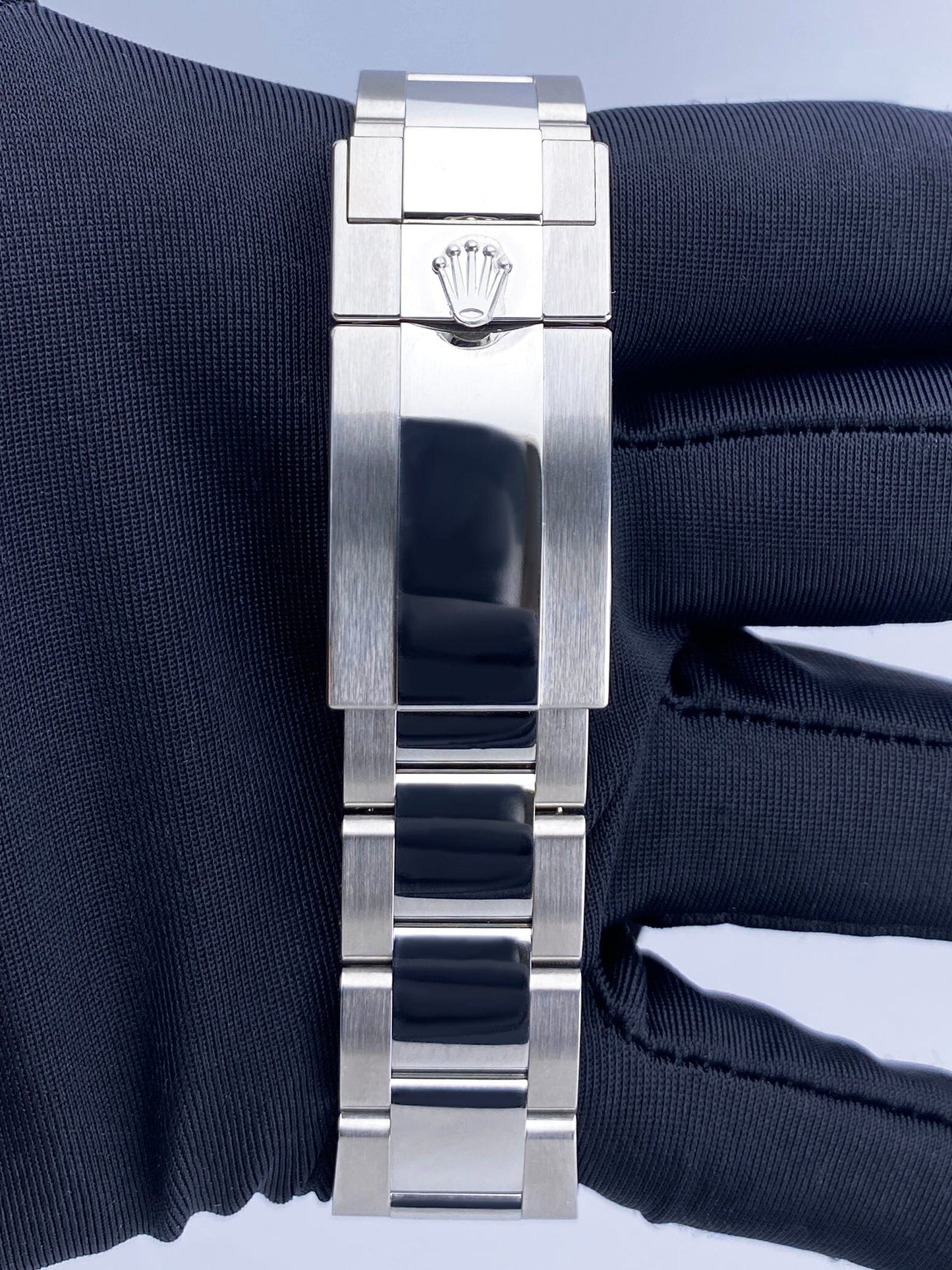 R126500LNBKIO2024-1_9 copy.jpg