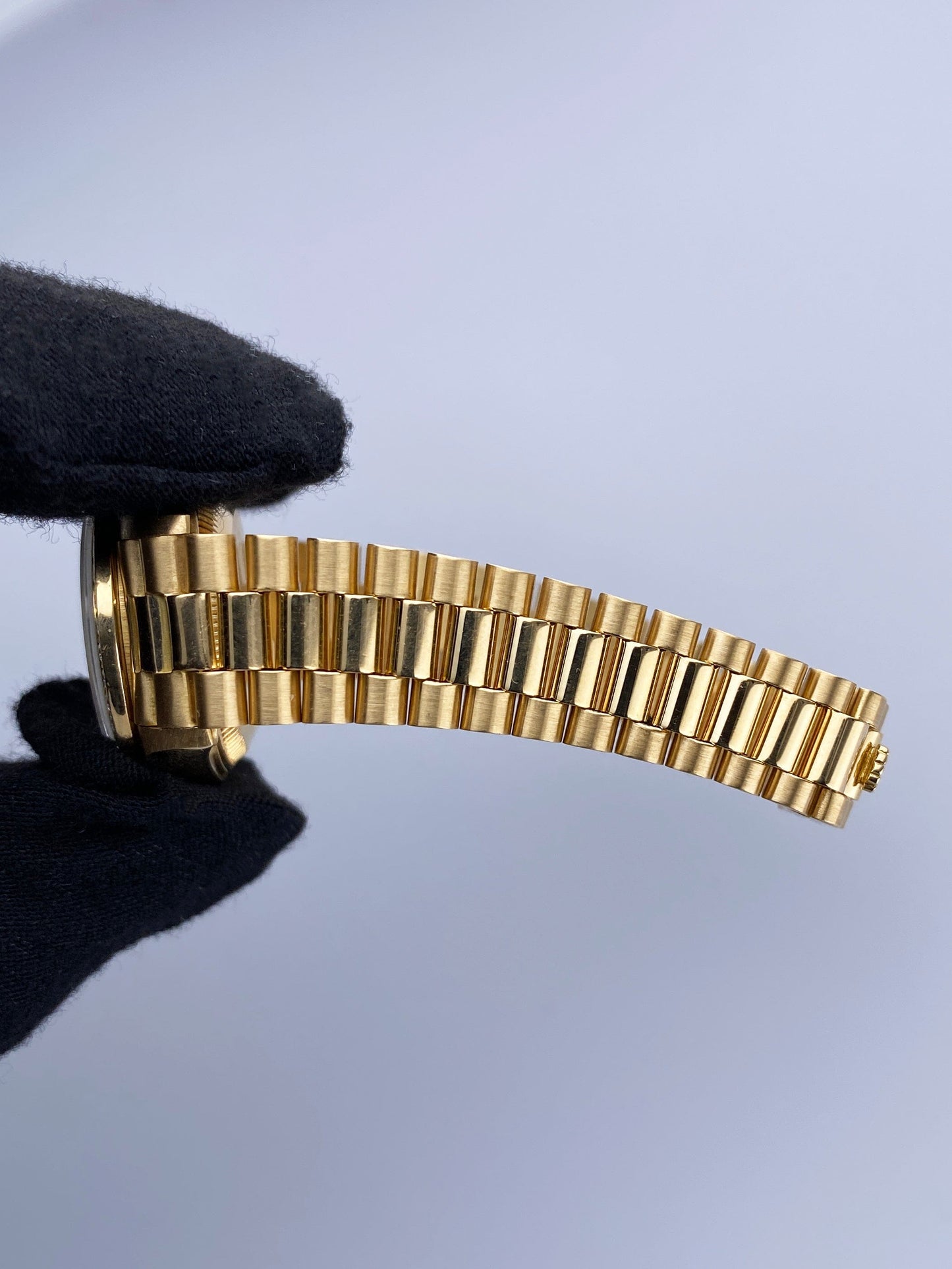 R69138ANNDP85-1_8.jpg