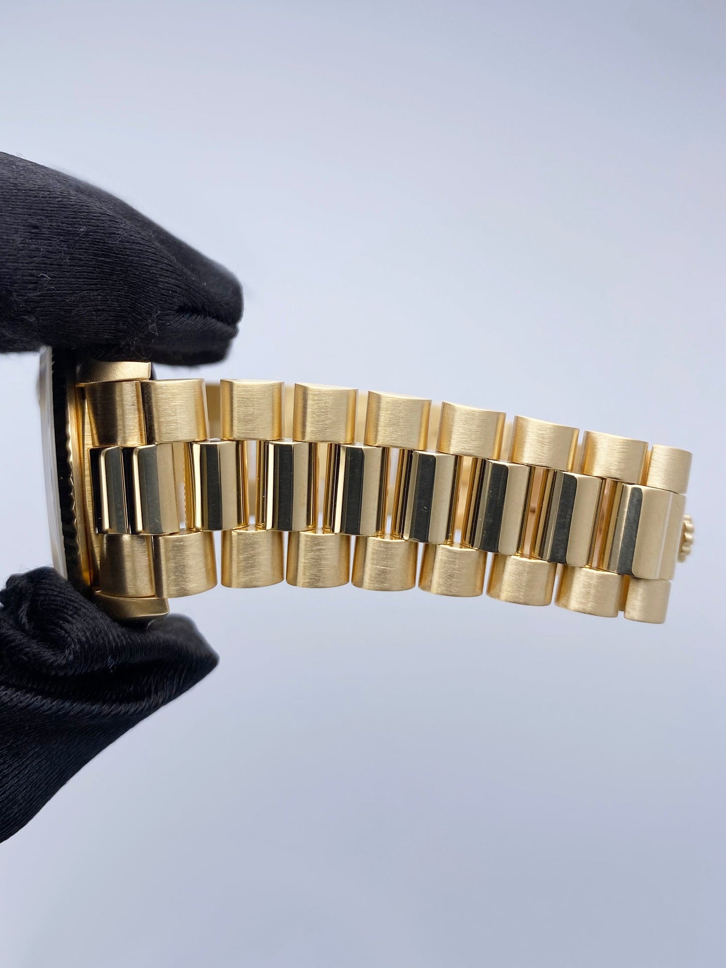 Rolex Day Date 18238 18K Yellow Gold Mens Watch - Watches