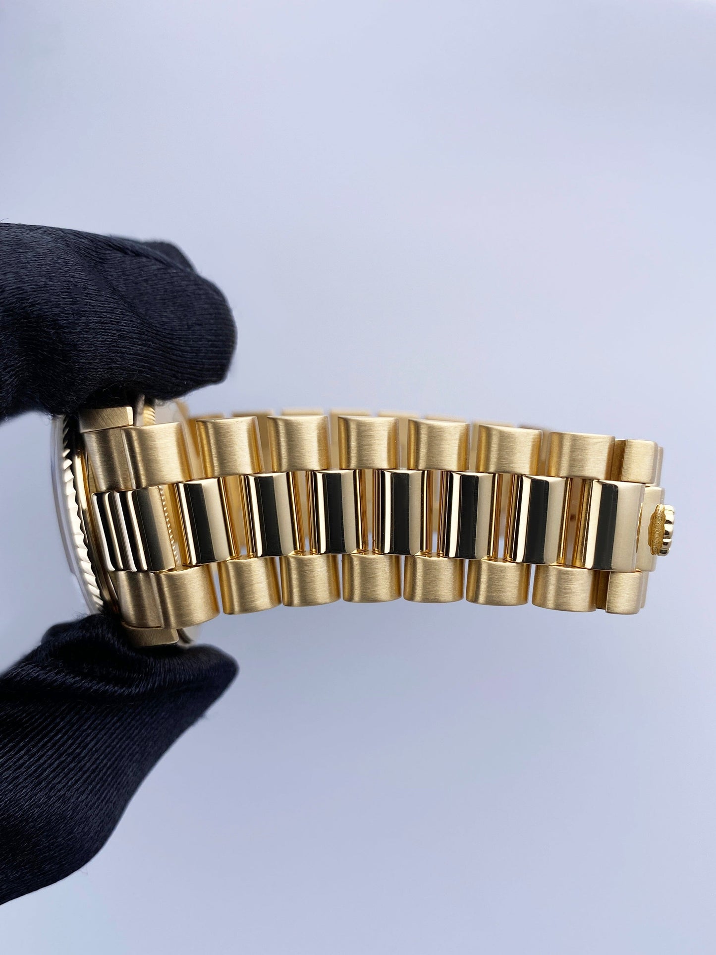 Rolex Day Date 18238 18K Yellow Gold Mens Watch