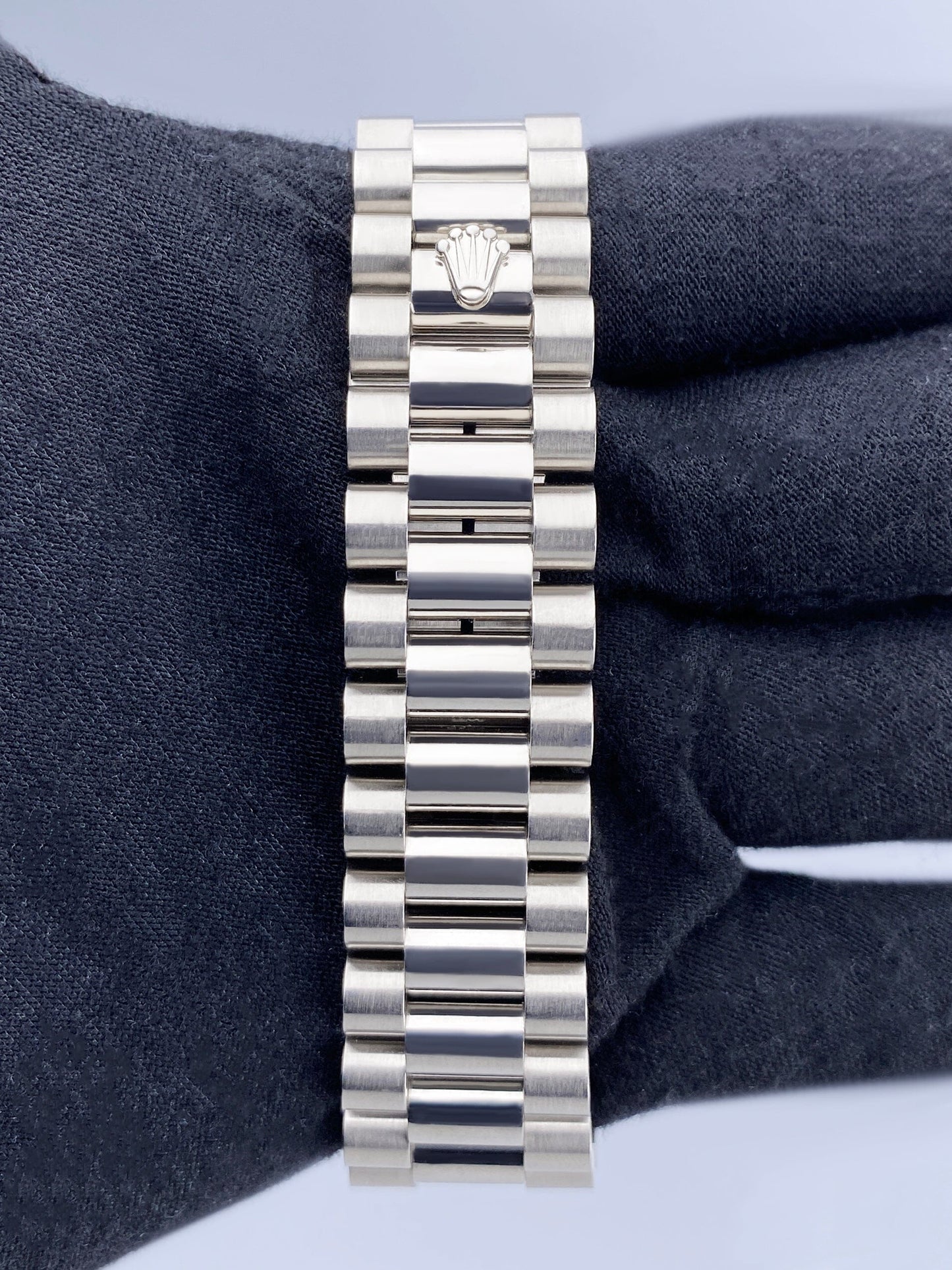 R18239WHRP95-1_8.jpg