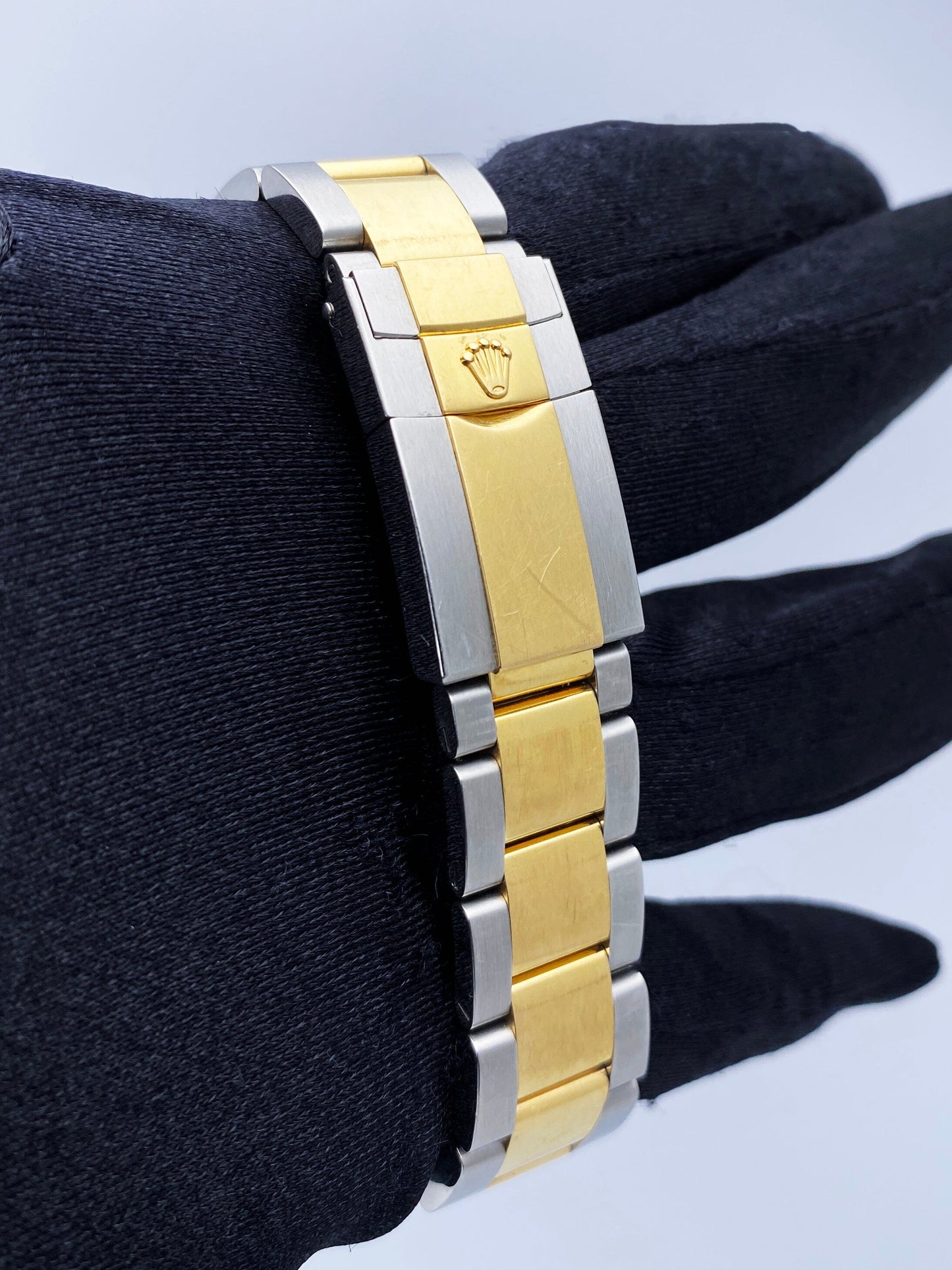 R09062202X_6 copy.jpg