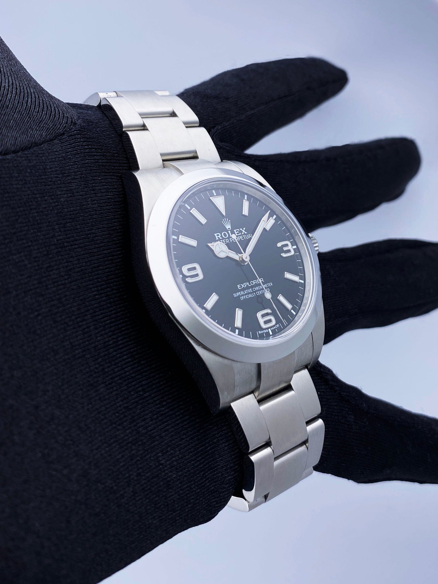 R09082202X_Rolex Explorer 214270_4 copy.jpg