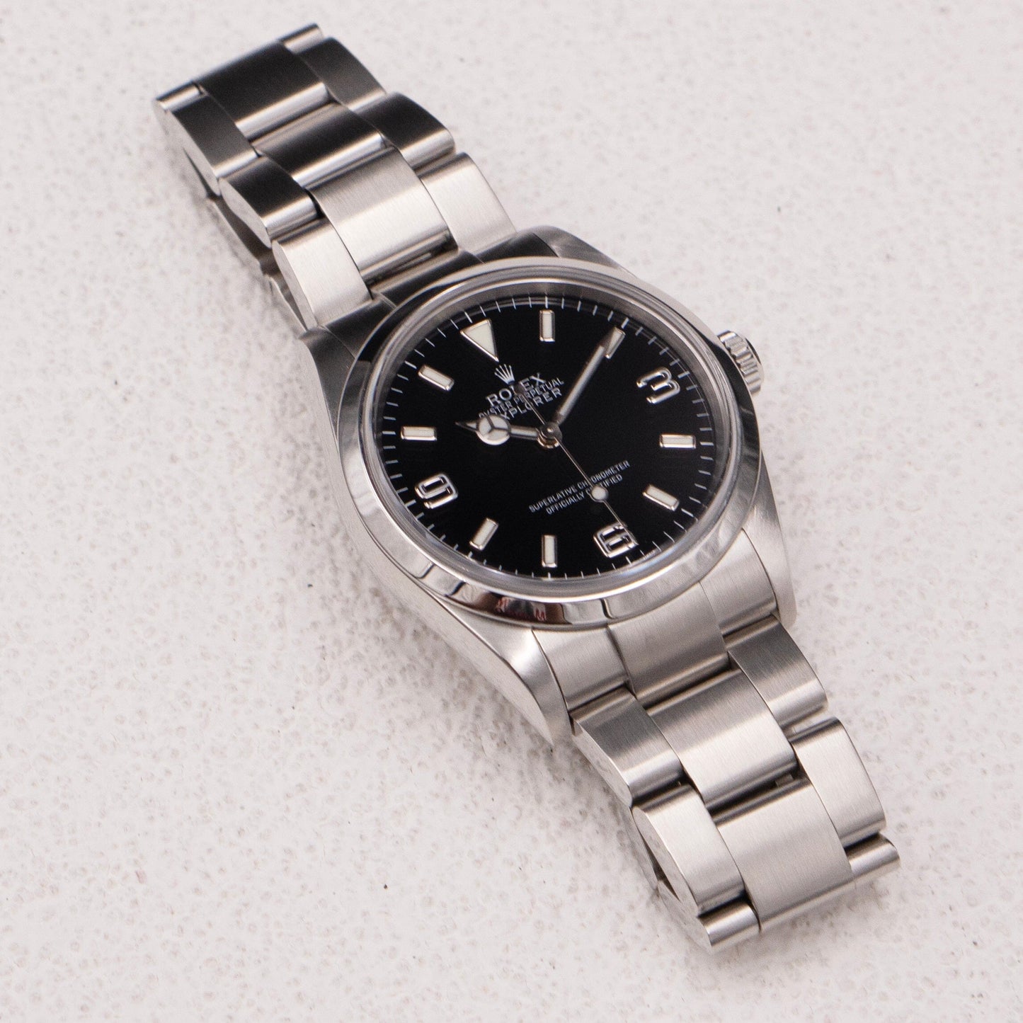 R11092107X_3.jpg
