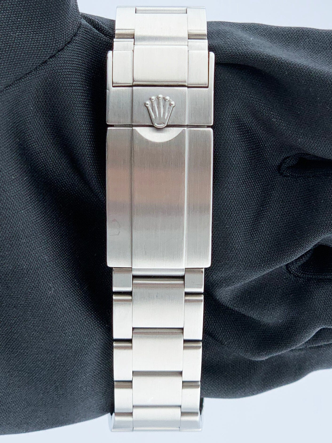 R02022204X_7 copy.jpg