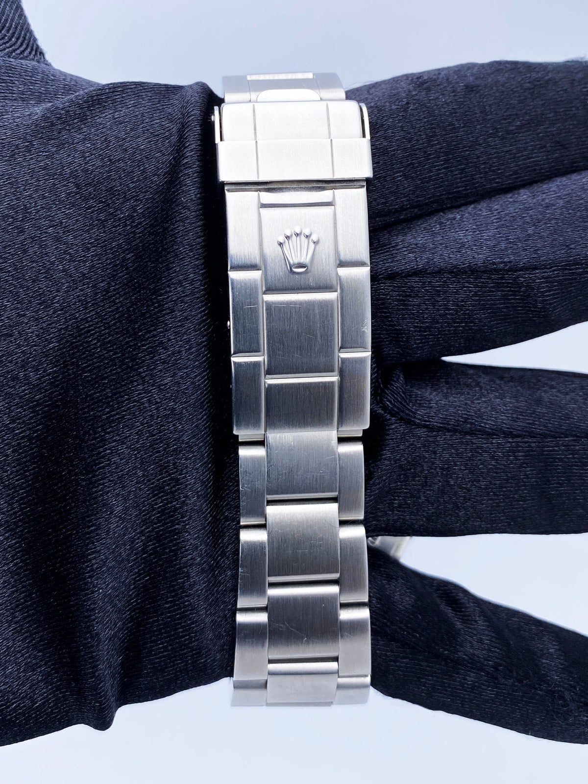 R06272203X_Sea-Dweller 16600_sm_8.jpg