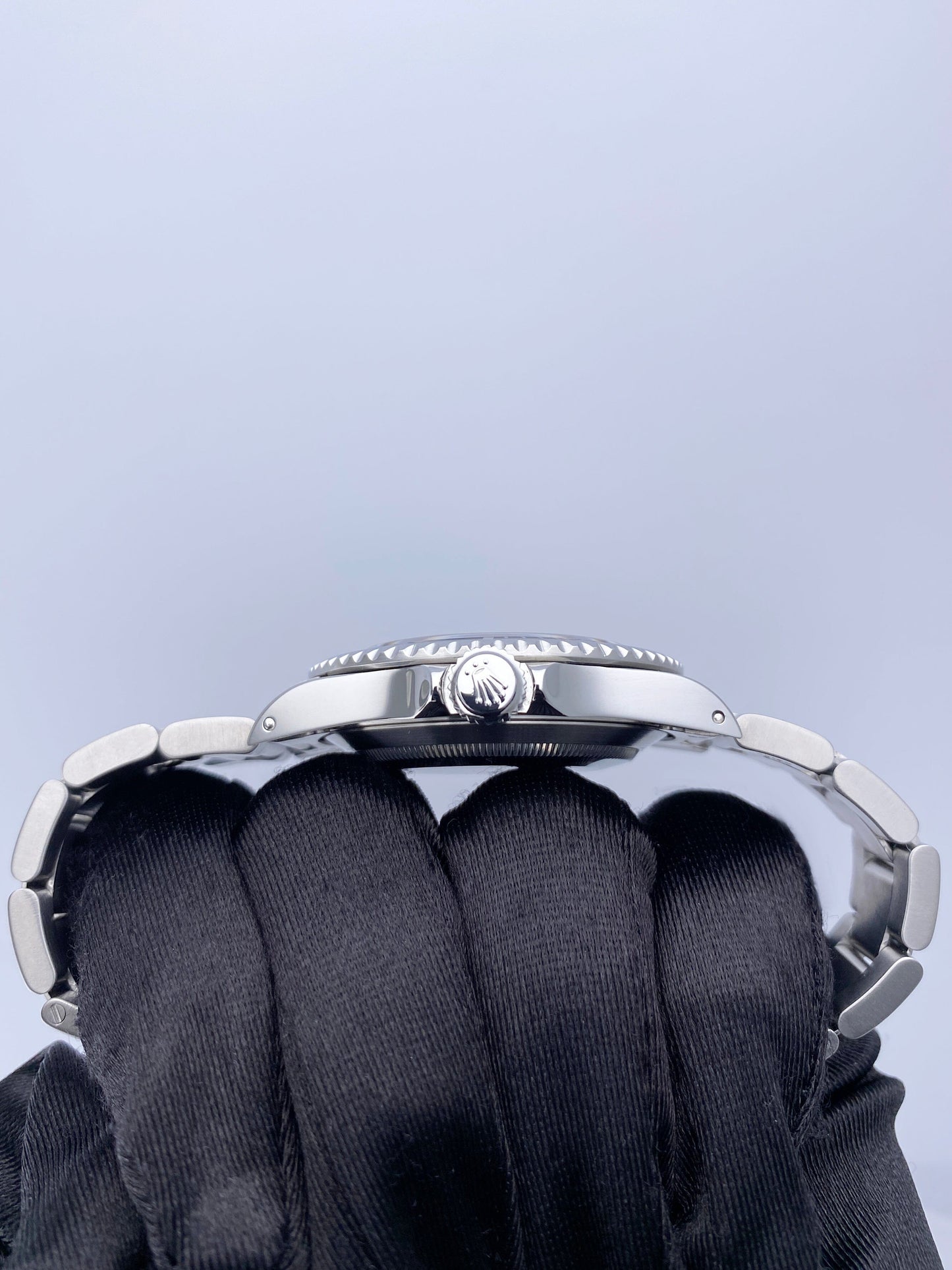 Rolex Submariner 14060 No Date Mens Watch Box Papers