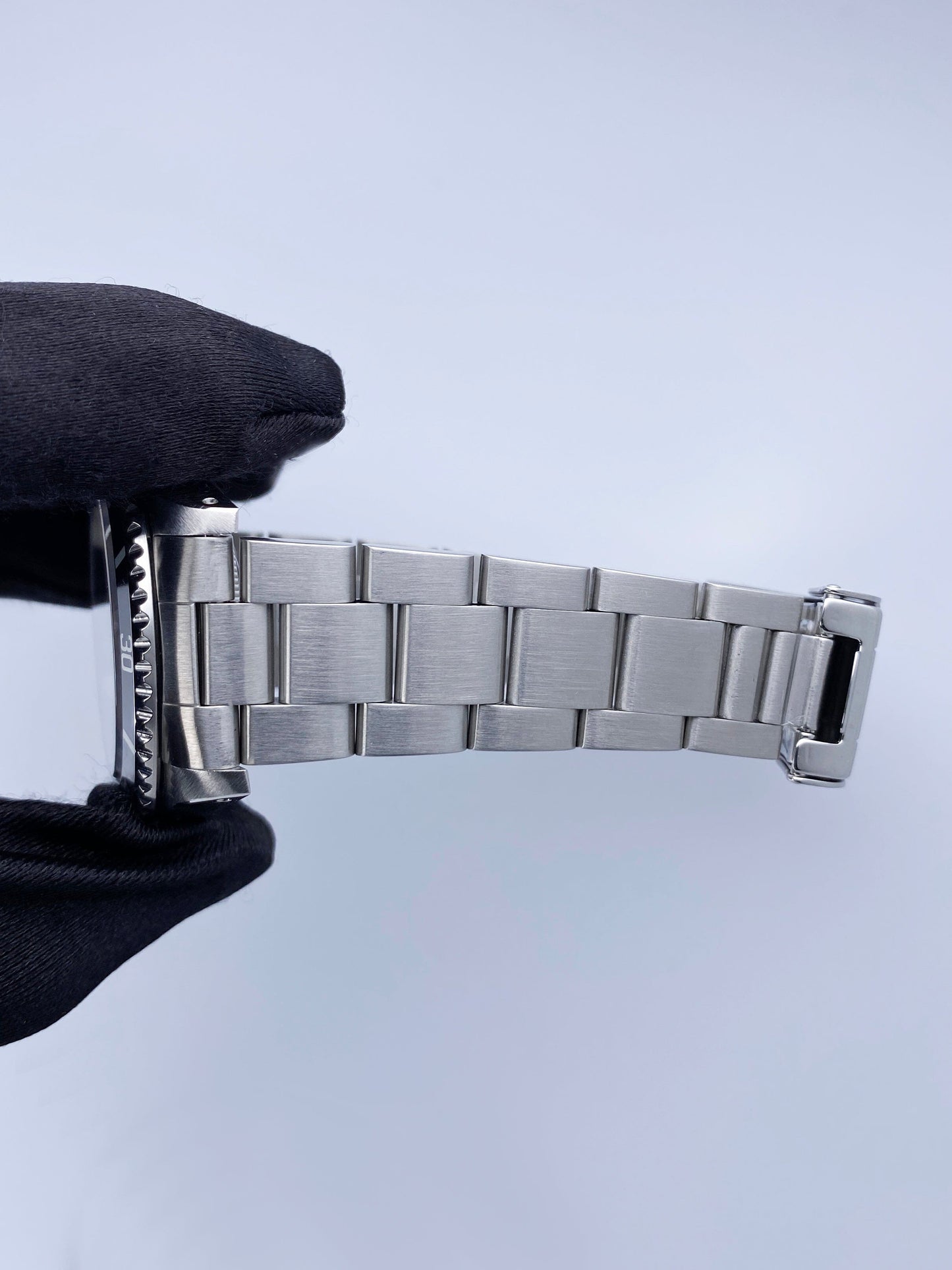 Rolex Submariner 14060 No Date Mens Watch Box Papers