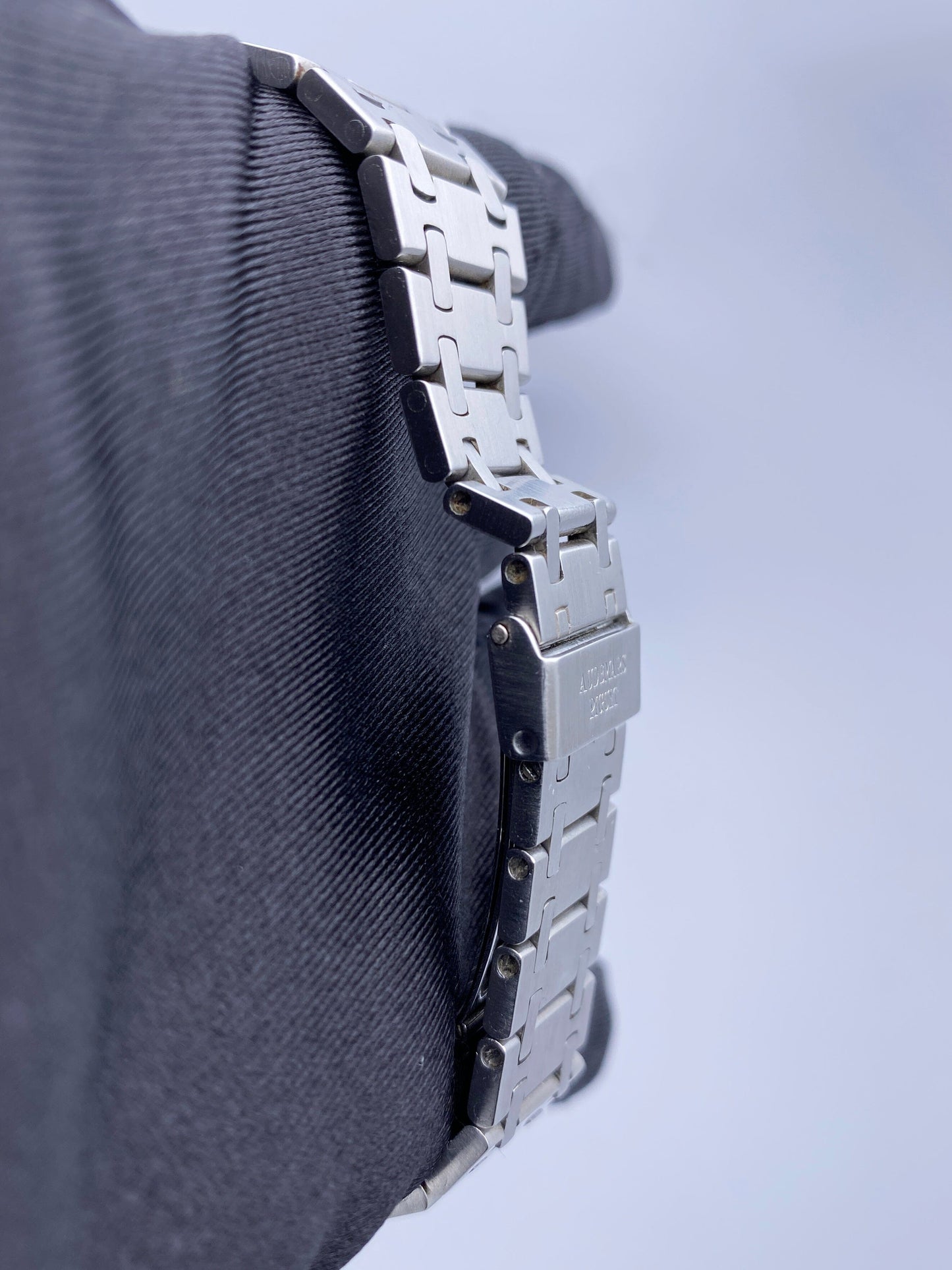 Audemars Piguet Royal Oak 5402ST Black Dial Mens Watch
