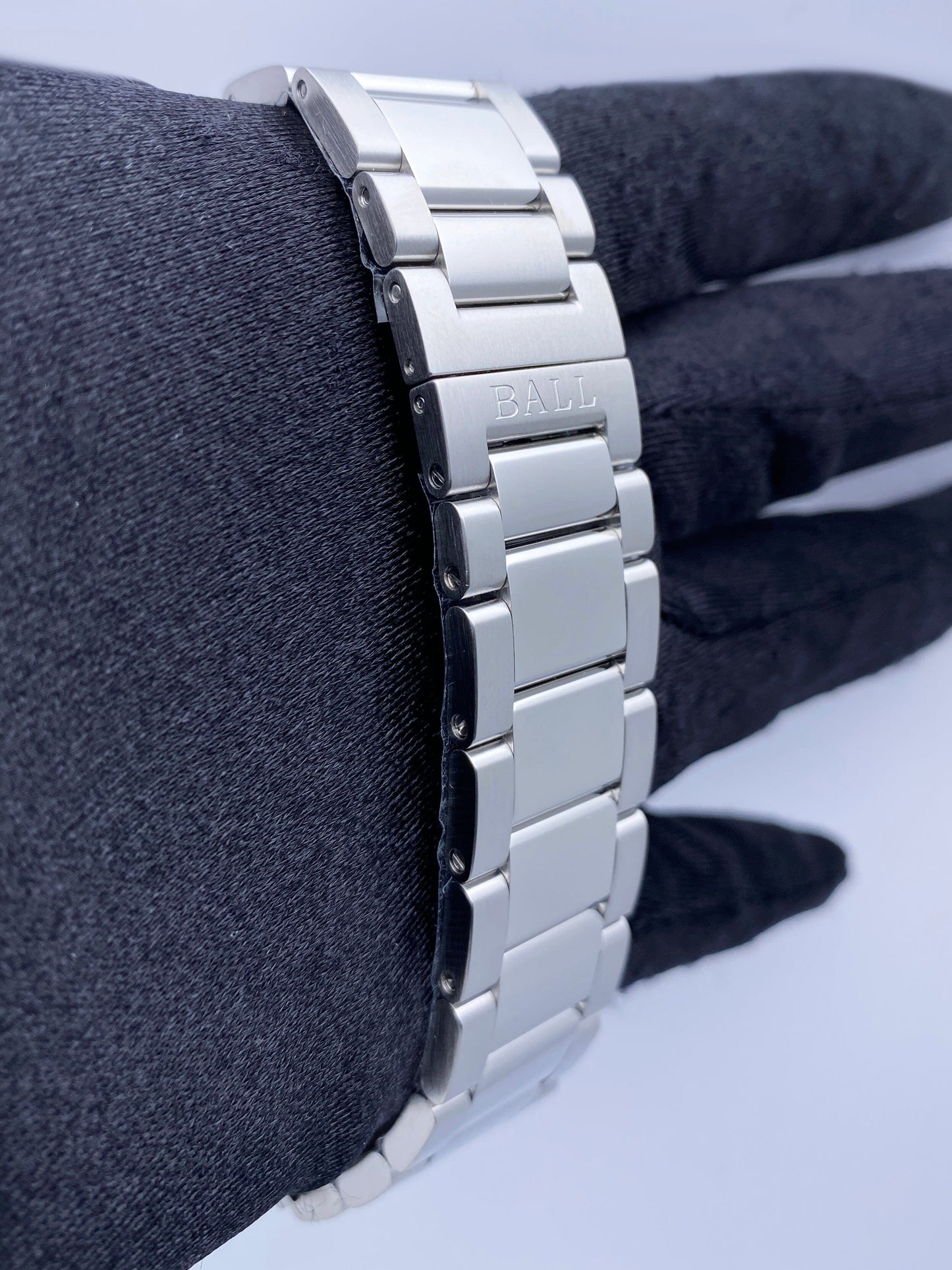 Ball Engineer II Moon Calendar Champagne Dial Mens Watch Box Papers