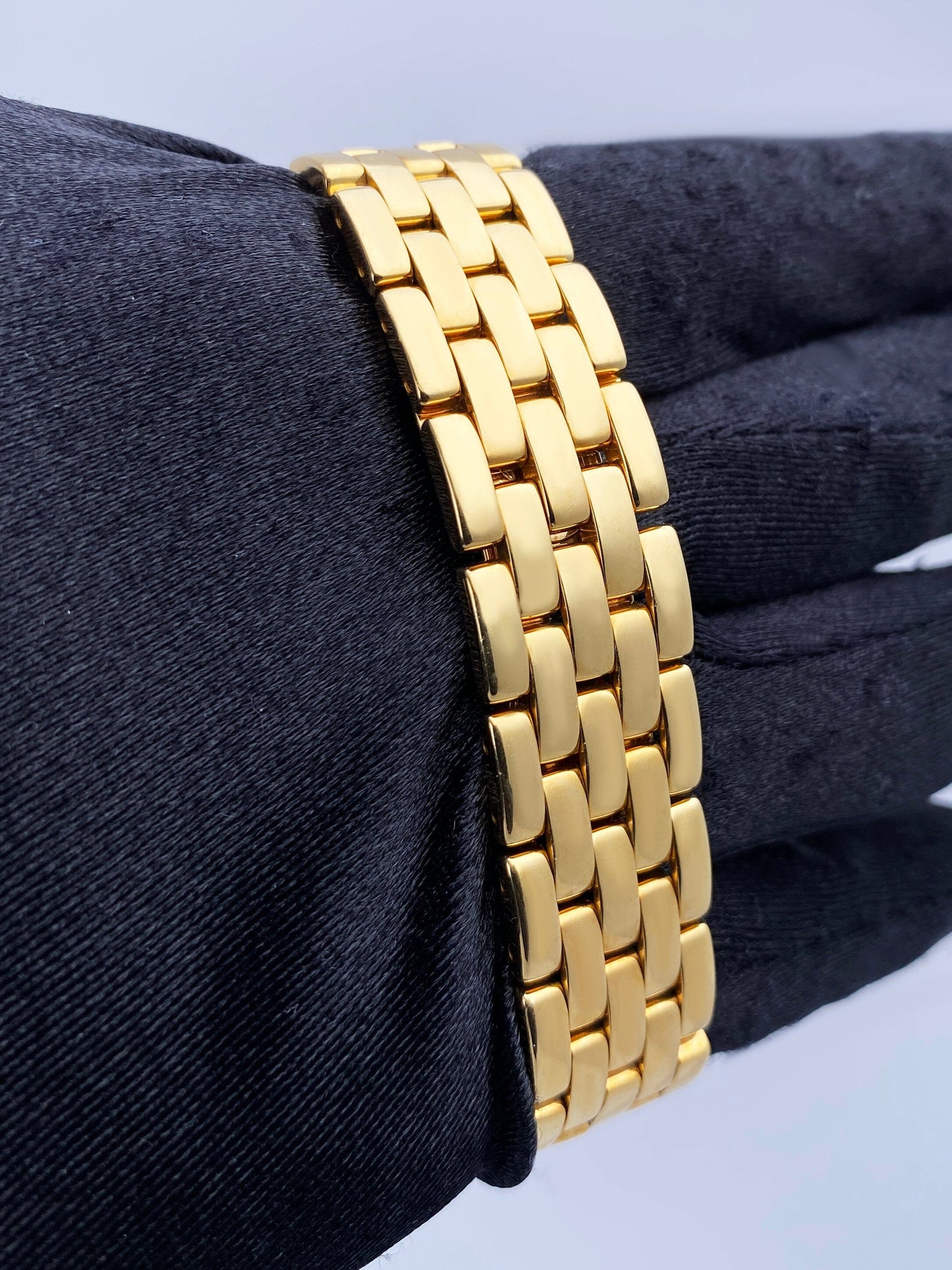 Cartier Panthere Large 18K Yellow Gold Mens Watch - Wristwatch