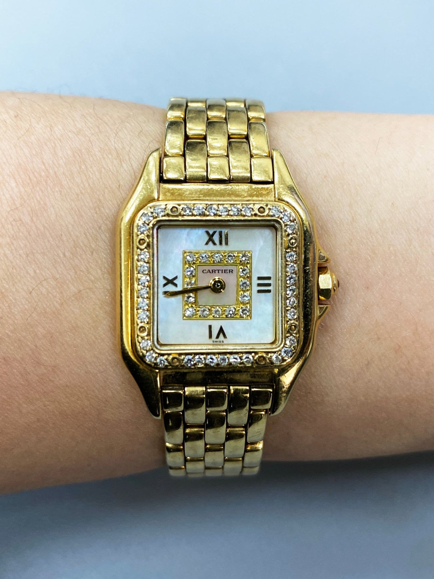 Cartier Panthere Mother of Pearl 18k Yellow Gold & Diamonds Ladies watch.