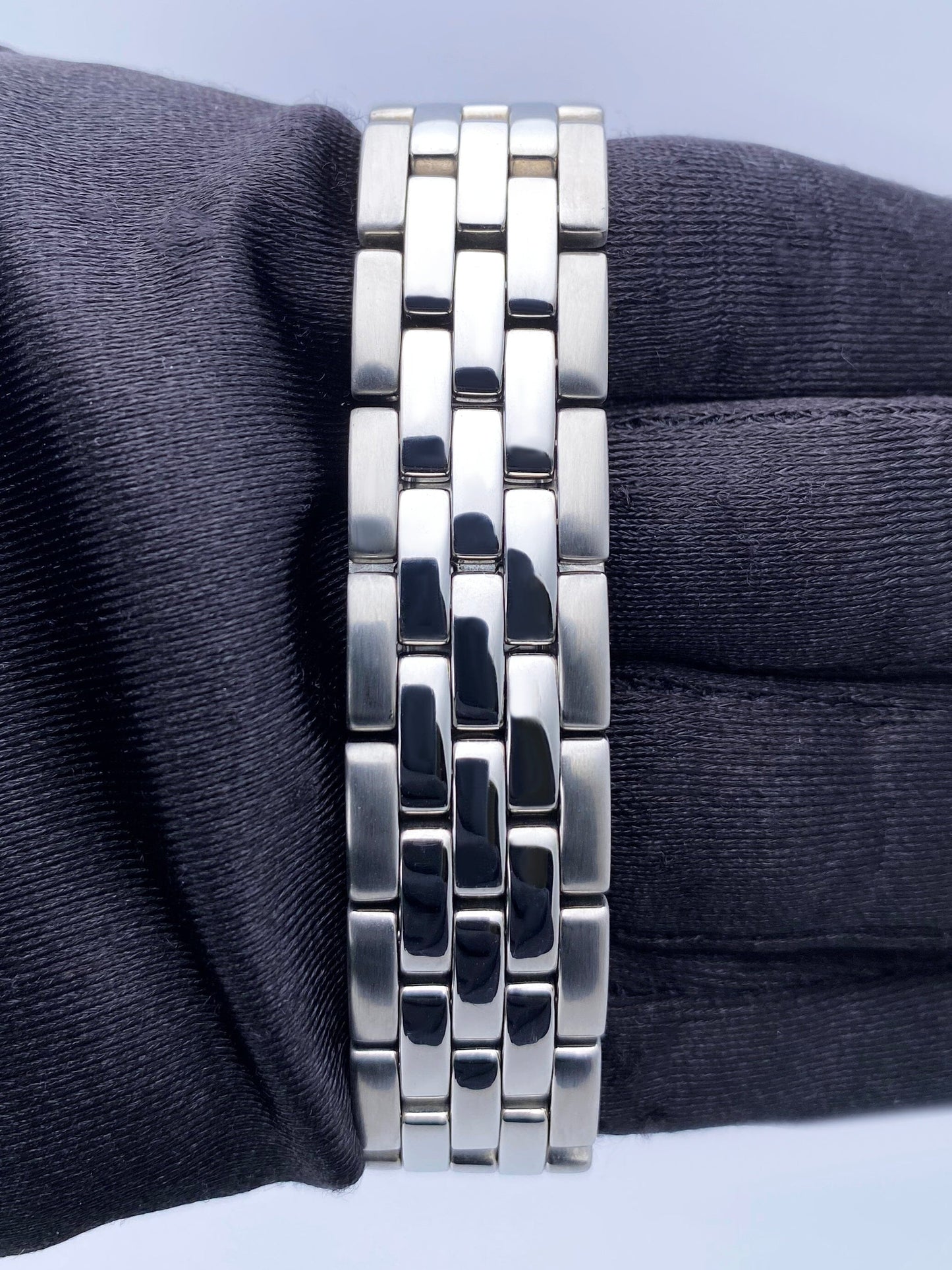 Cartier Panthere W25054P5 Midsize Ladies Watch