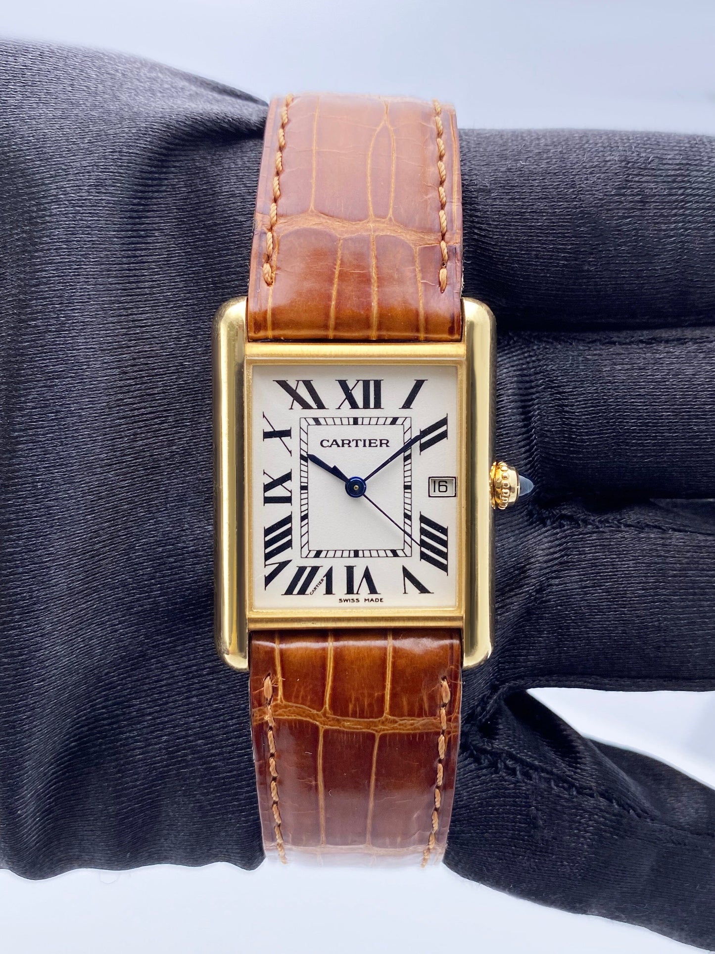 Cartier Tank Louis W1529756 18K Yellow Gold Mens Watch
