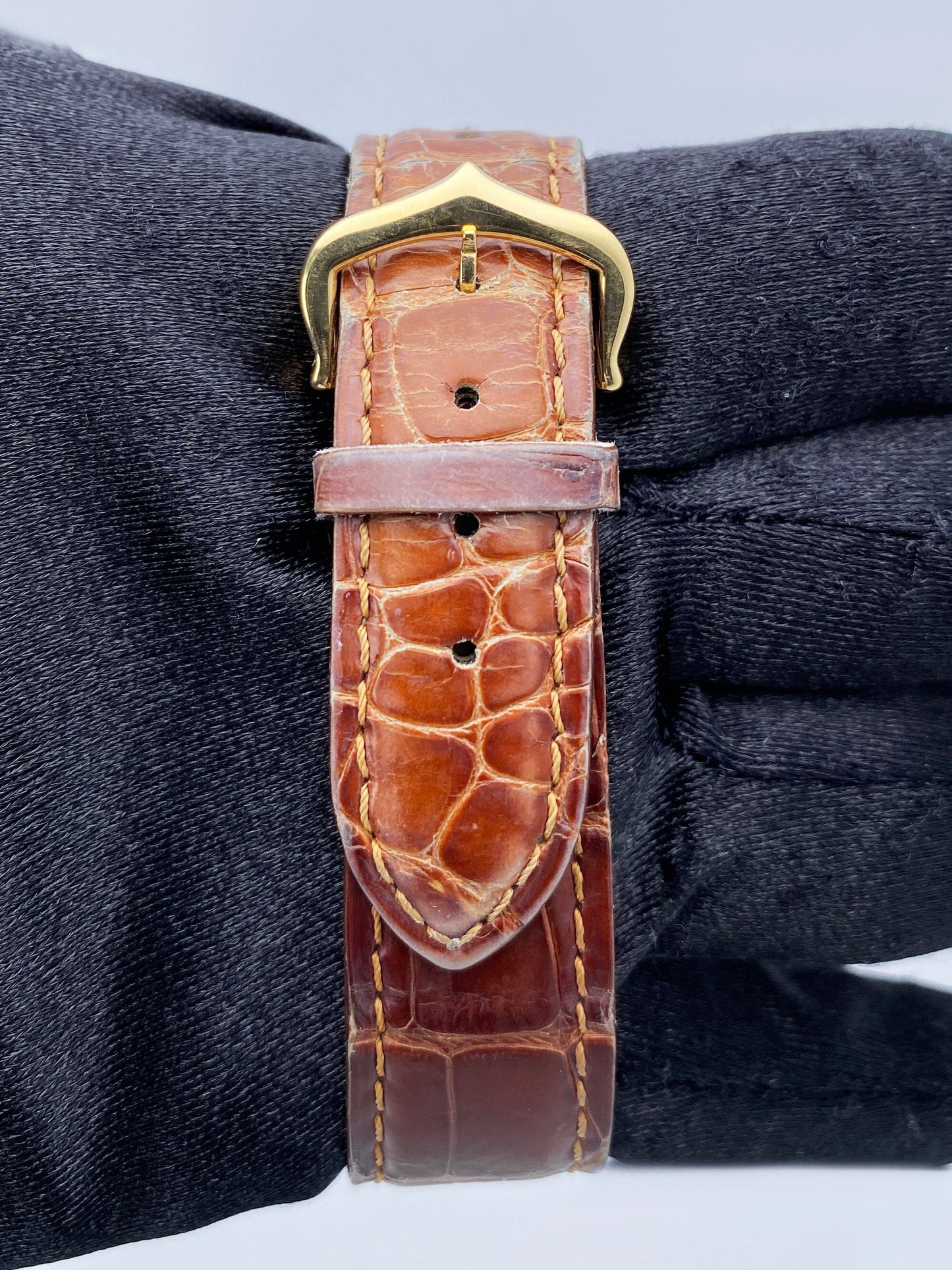 Cartier Tank Louis W1529756 18K Yellow Gold Mens Watch