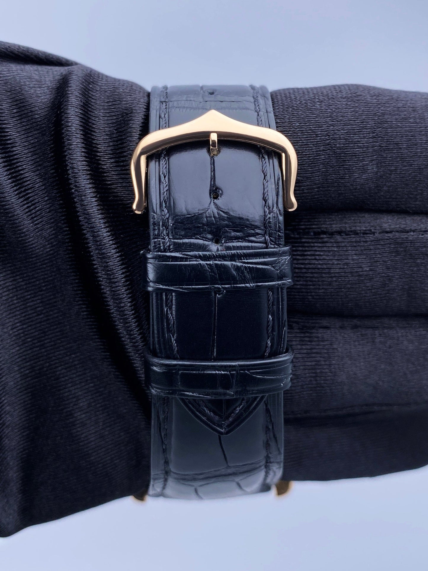 Cartier Tank Louis W1560017 18K Rose Gold Mens Watch