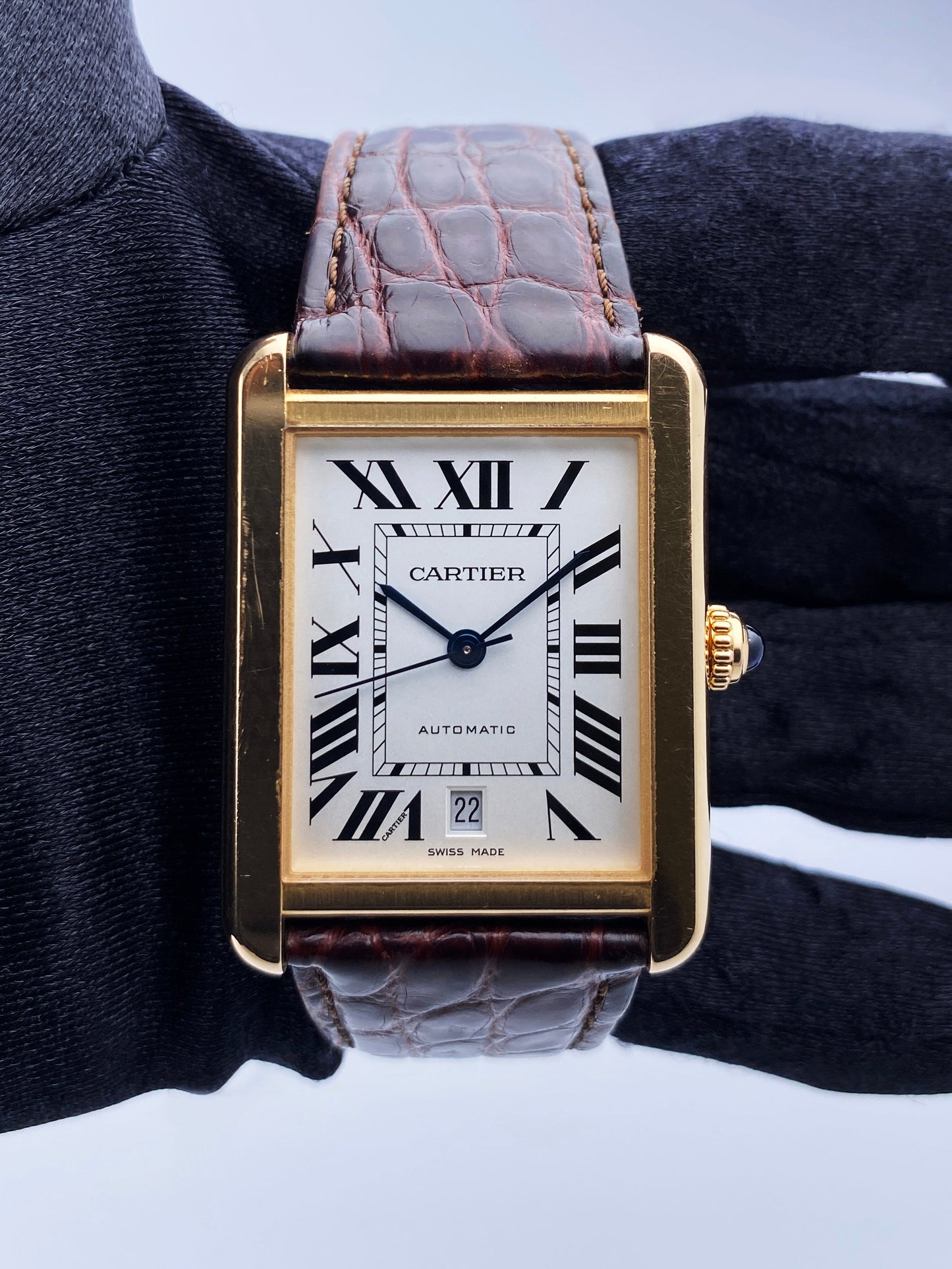 Cartier Tank Solo XL W5200026 18K Rose Gold Mens Watch