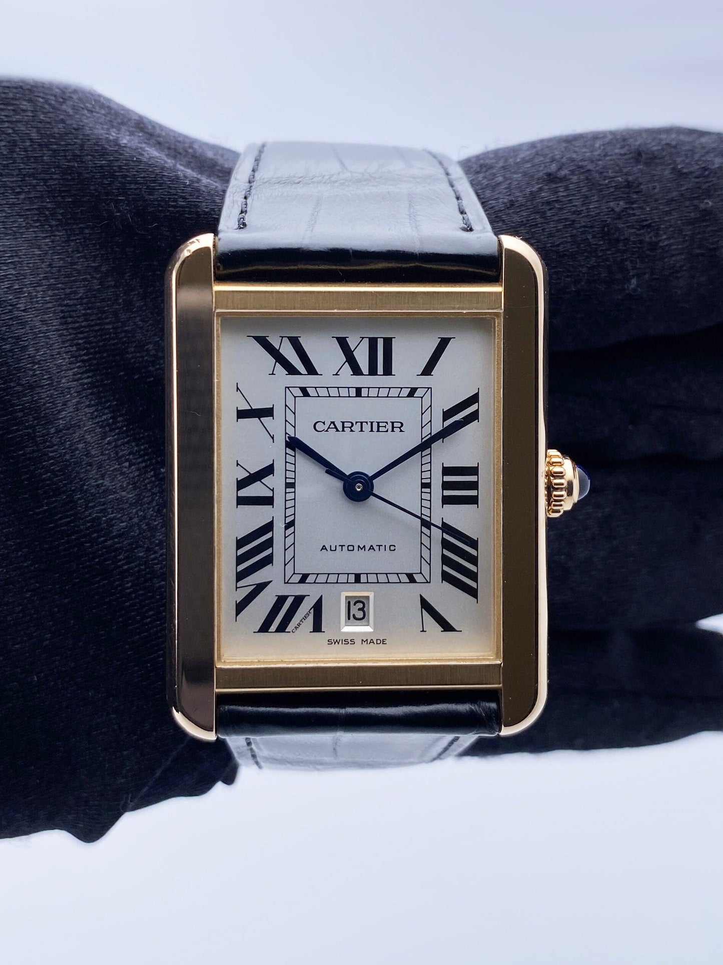 Cartier Tank Solo XL W5200026 18K Rose Gold Mens Watch