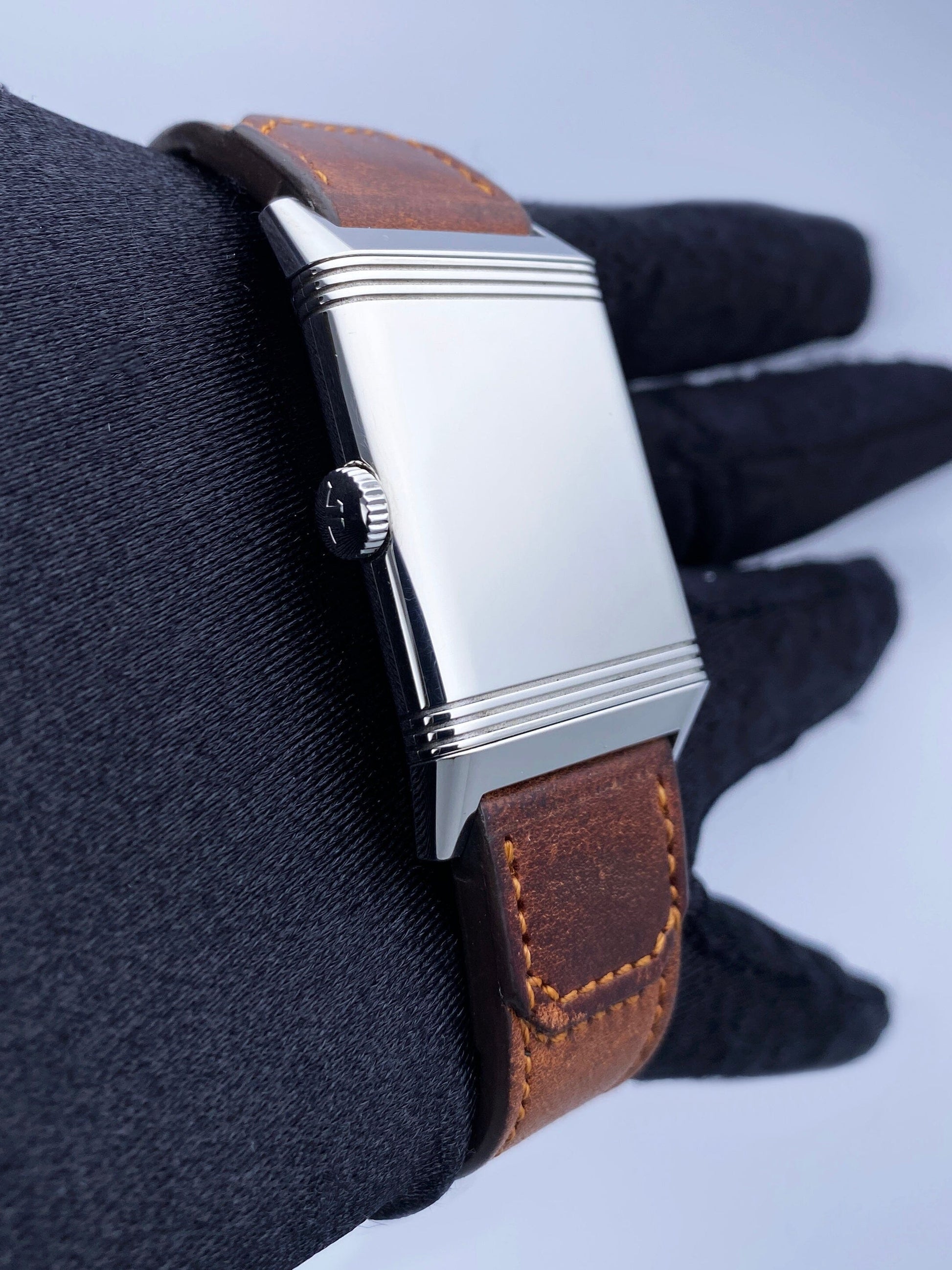 Jaeger-LeCoultre Reverso Classic Q3858522 Mens Watch Box Papers