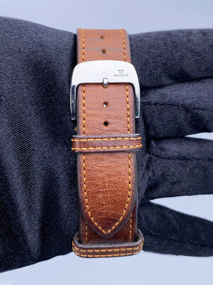 Jaeger-LeCoultre Reverso Classic Q3858522 Mens Watch Box Papers