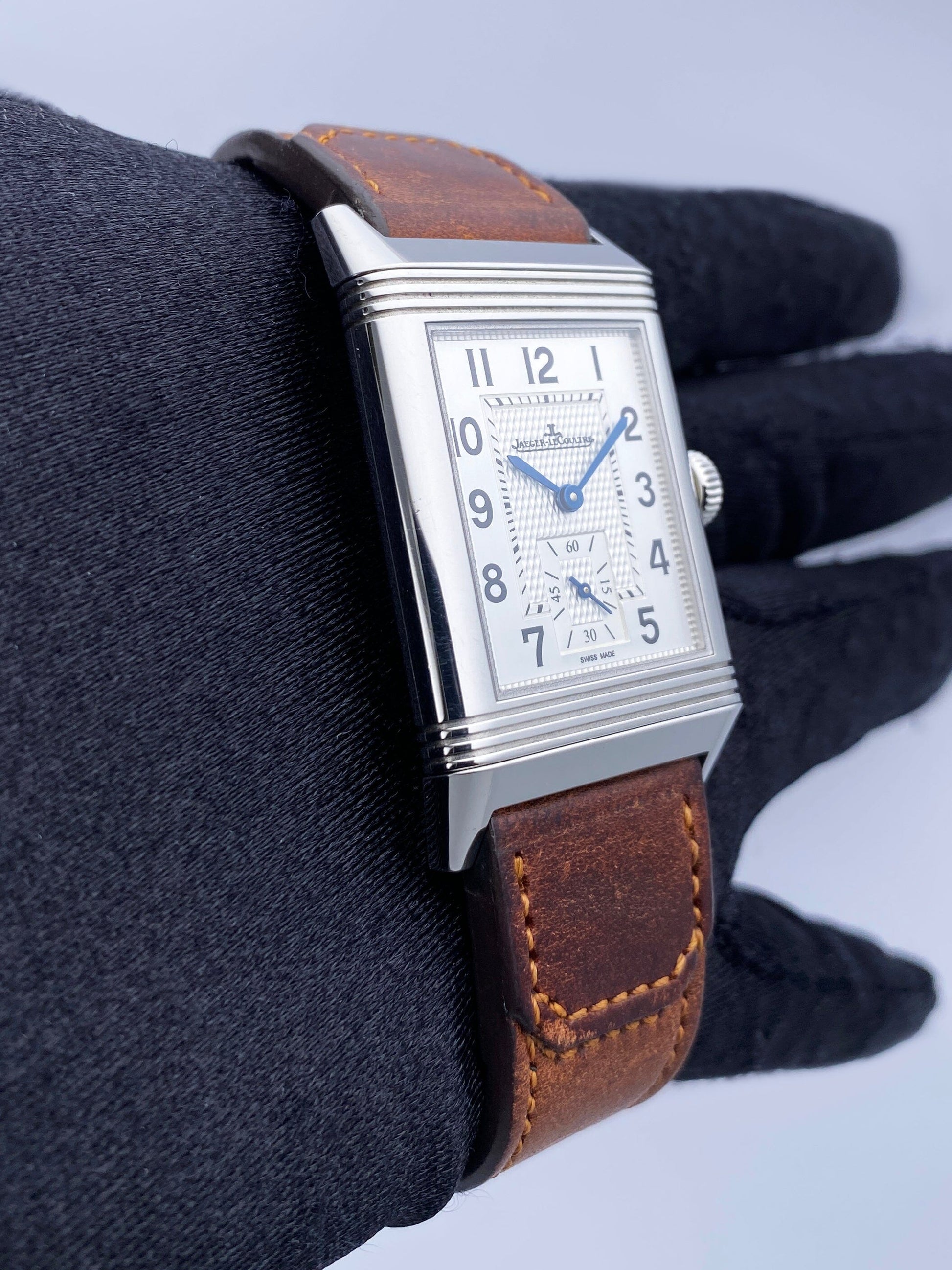 Jaeger-LeCoultre Reverso Classic Q3858522 Mens Watch Box Papers