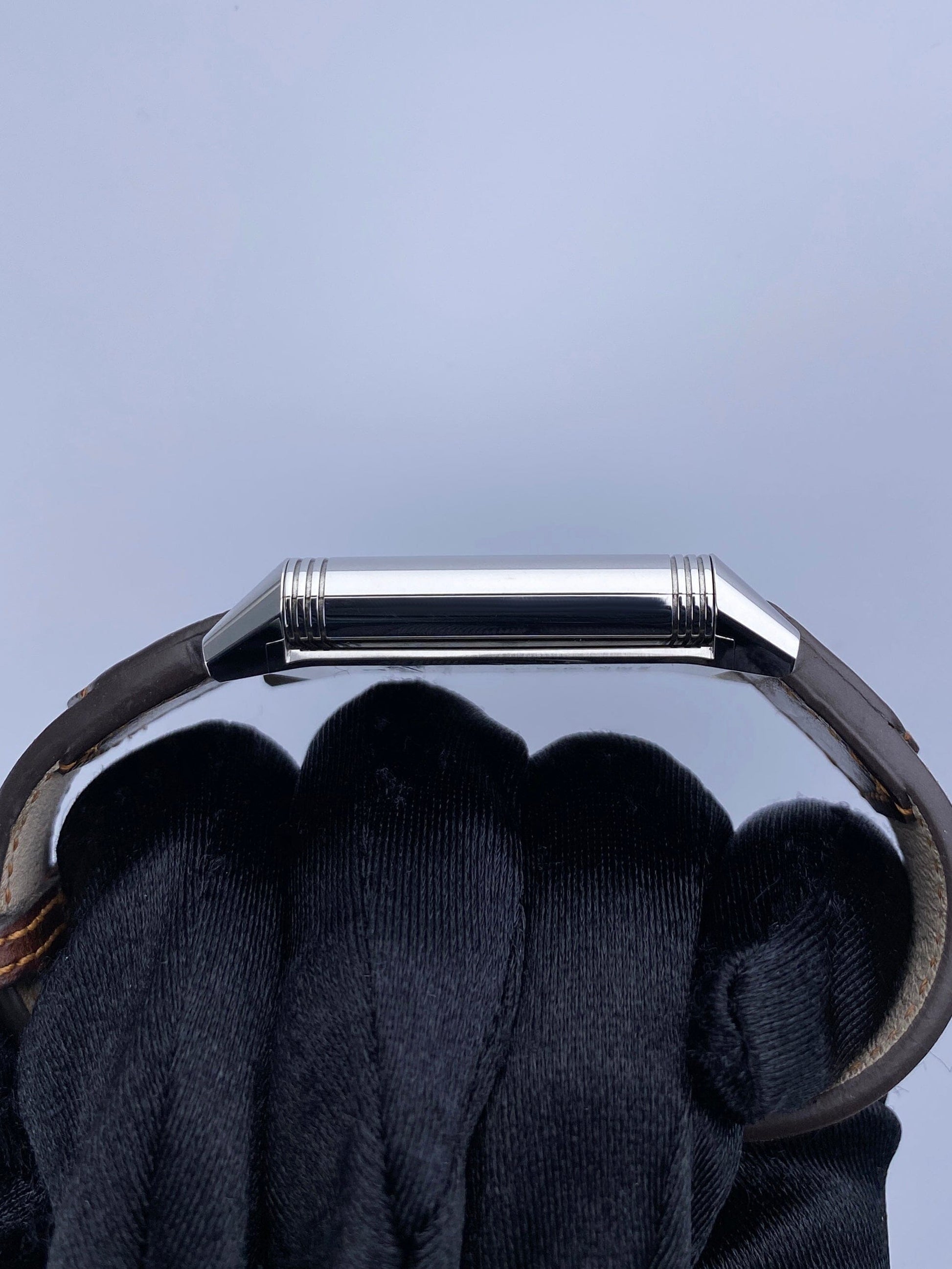 Jaeger-LeCoultre Reverso Classic Q3858522 Mens Watch Box Papers