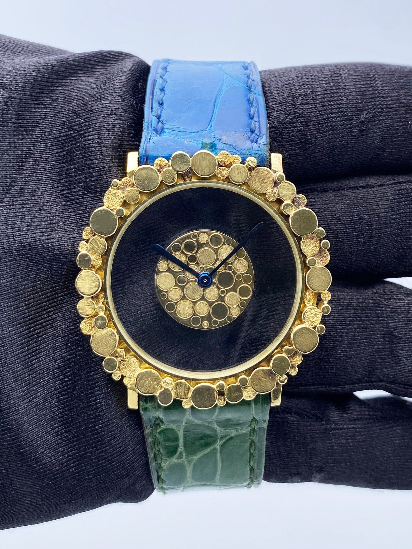 Jaeger-LeCoulture Mystery Dial 18K Yellow Gold Nuggest Watch