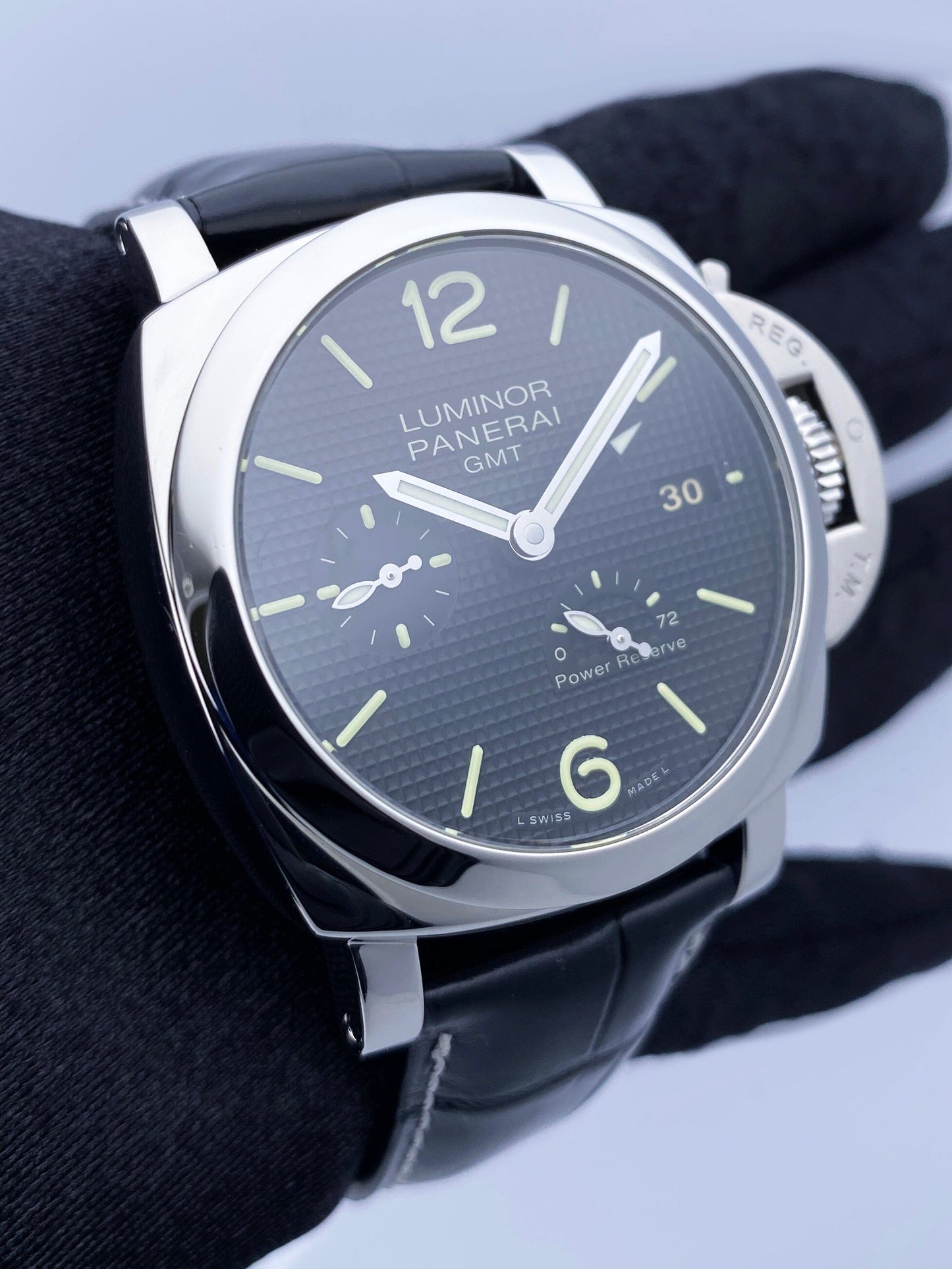 Panerai Luminor 1950 PAM00537 GMT Mens Watch With Box & Papers