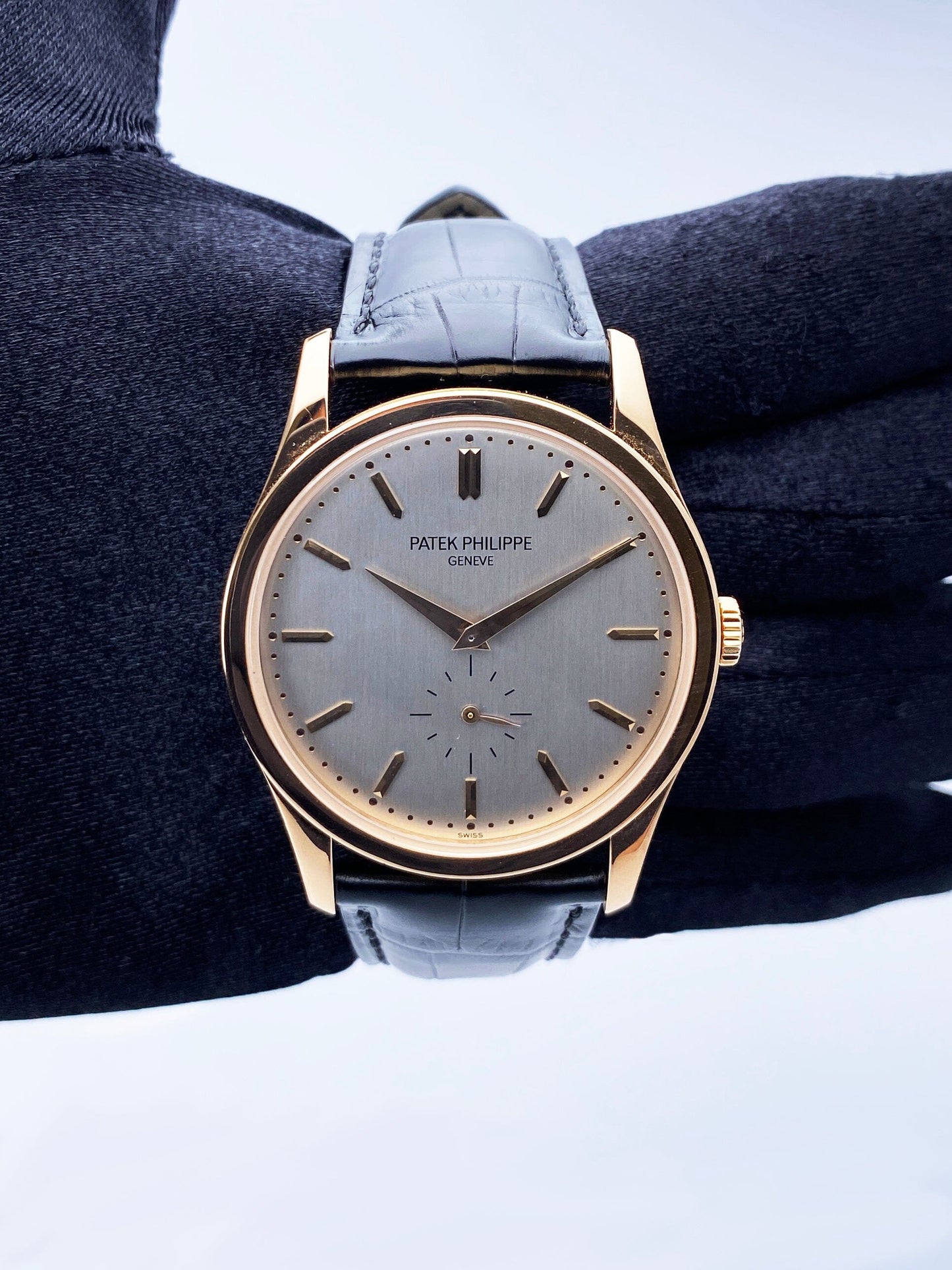 Patek Philippe Calatrava 5196R 18K Rose Gold Mens Watch