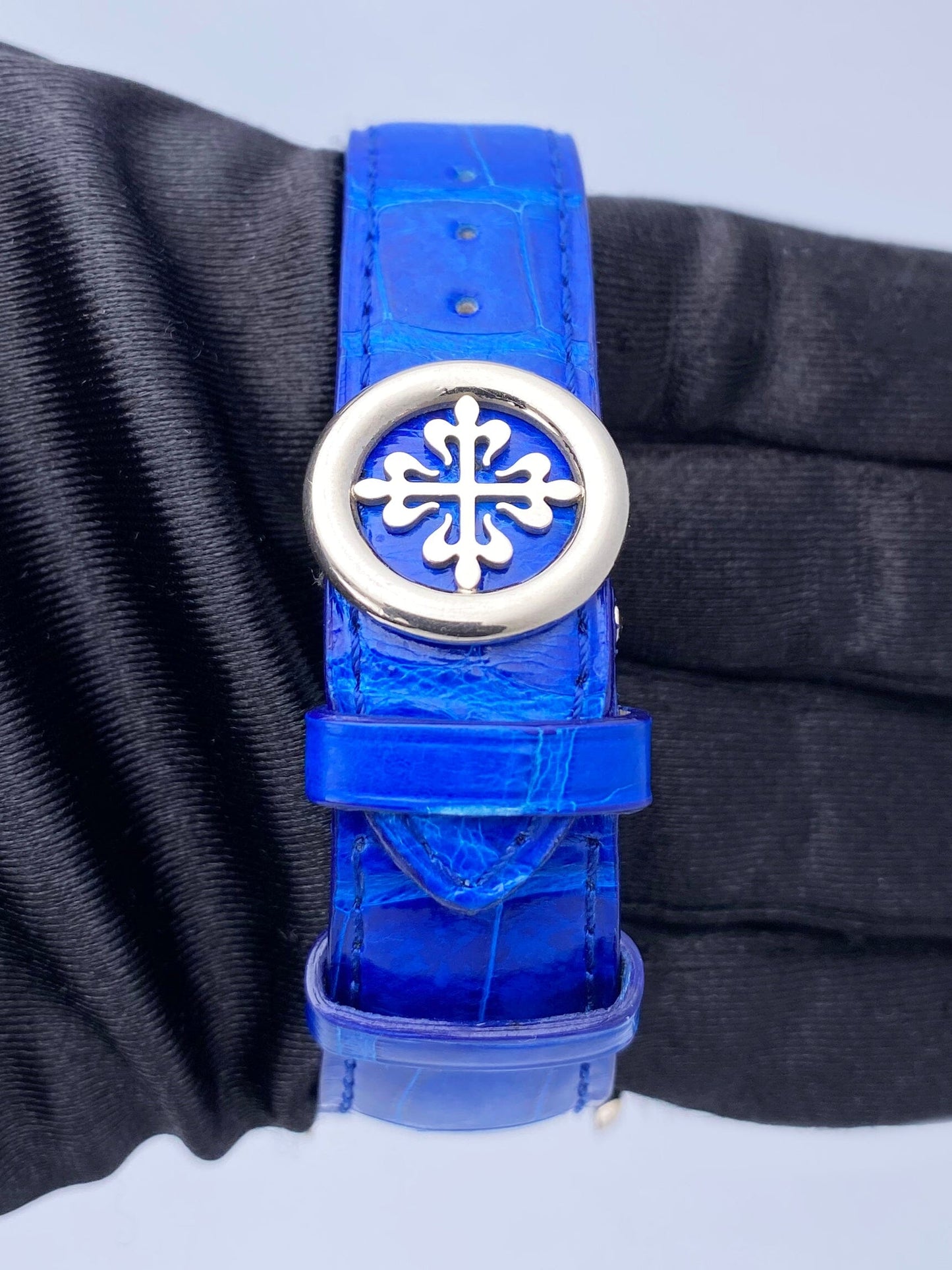 Patek Philippe Complications World Time 5130G Mens Watch Box Papers