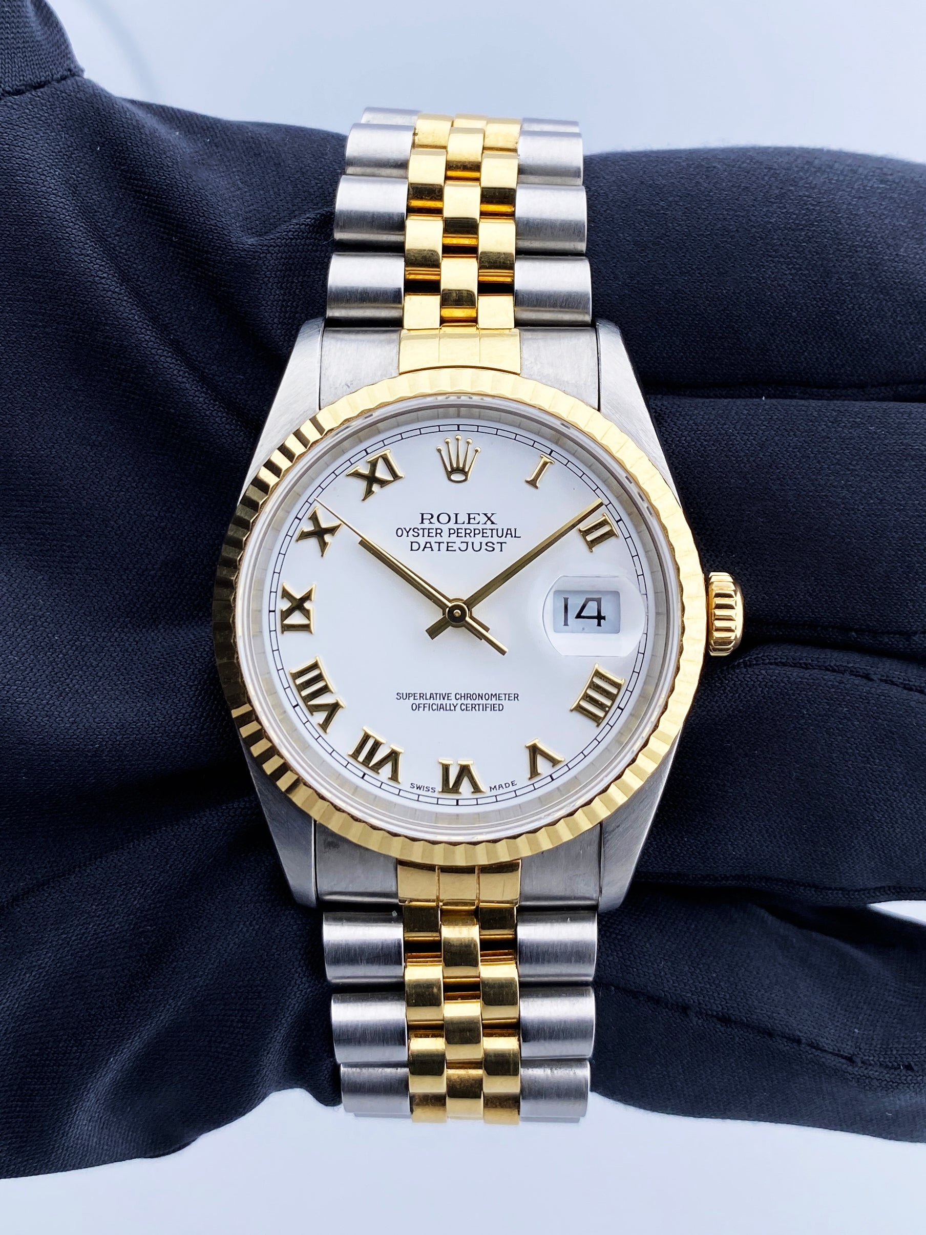 Rolex Datejust 16233 White Dial Men Watch
