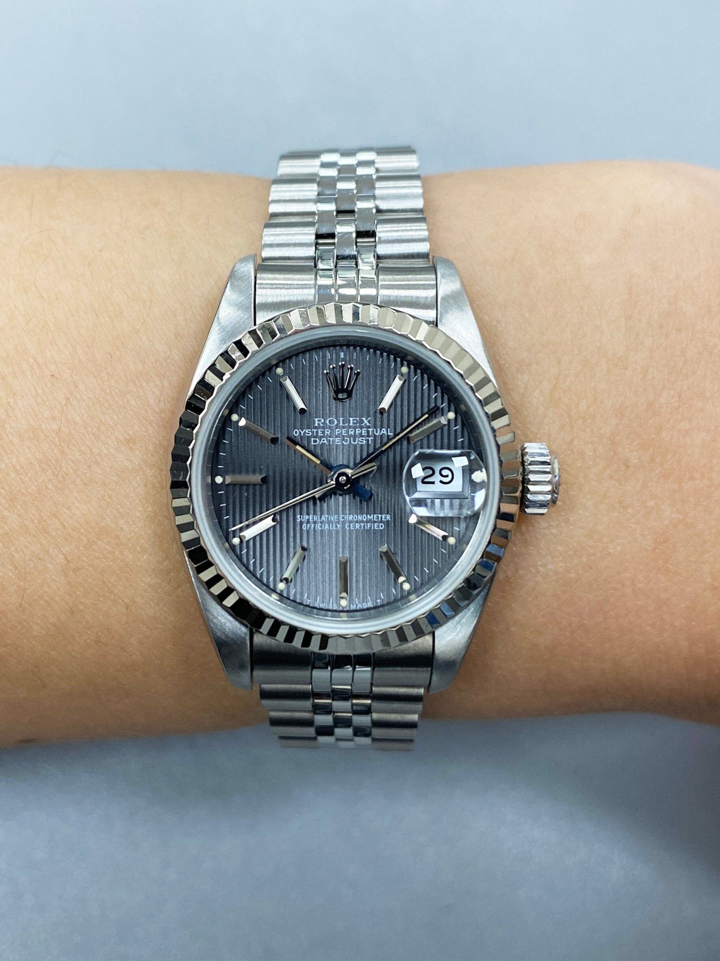 Rolex Datejust 69174 Grey Linen Dial Ladies Watch