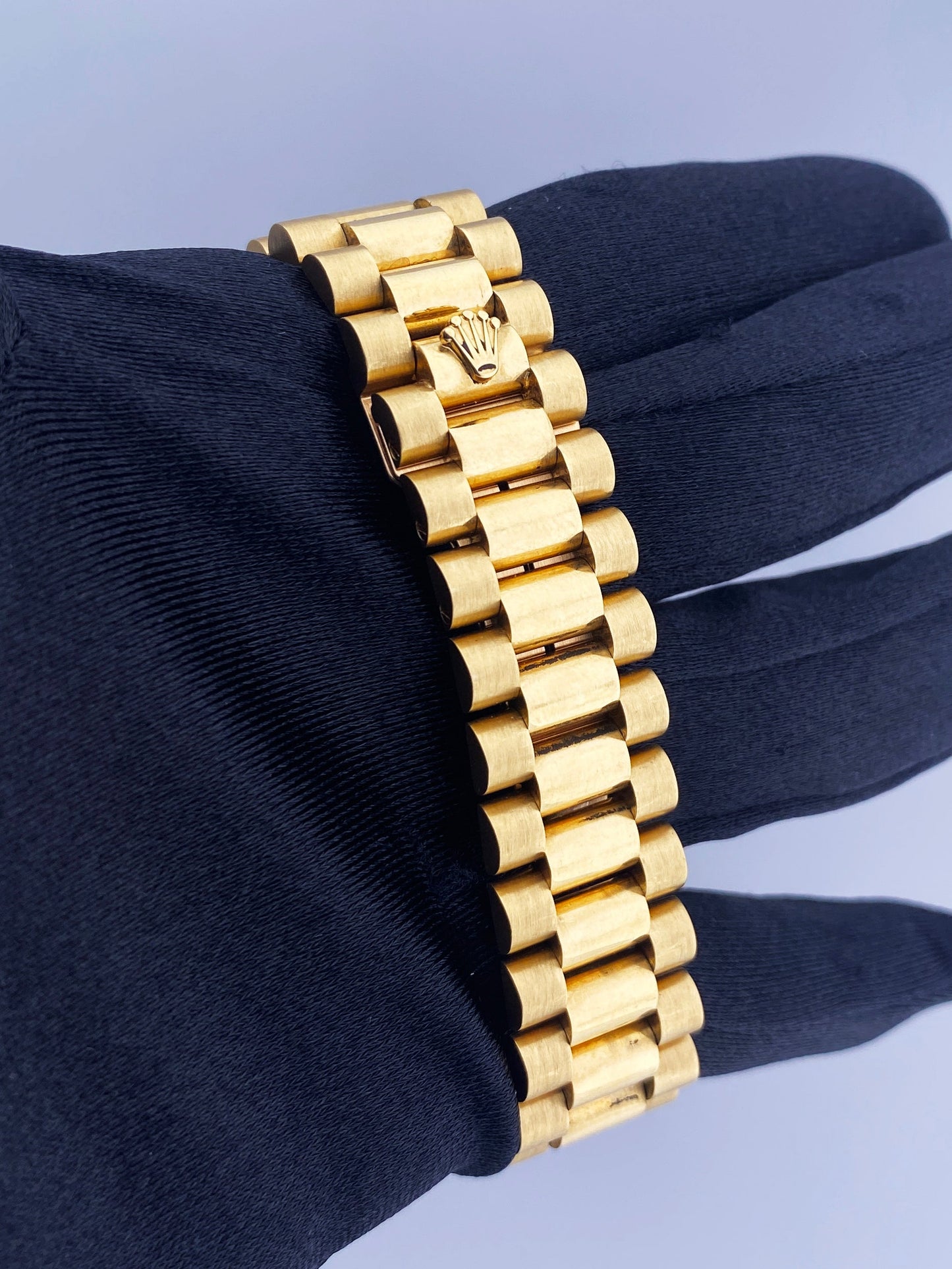 Rolex Day Date 18238 Diamond Dial Mens Watch