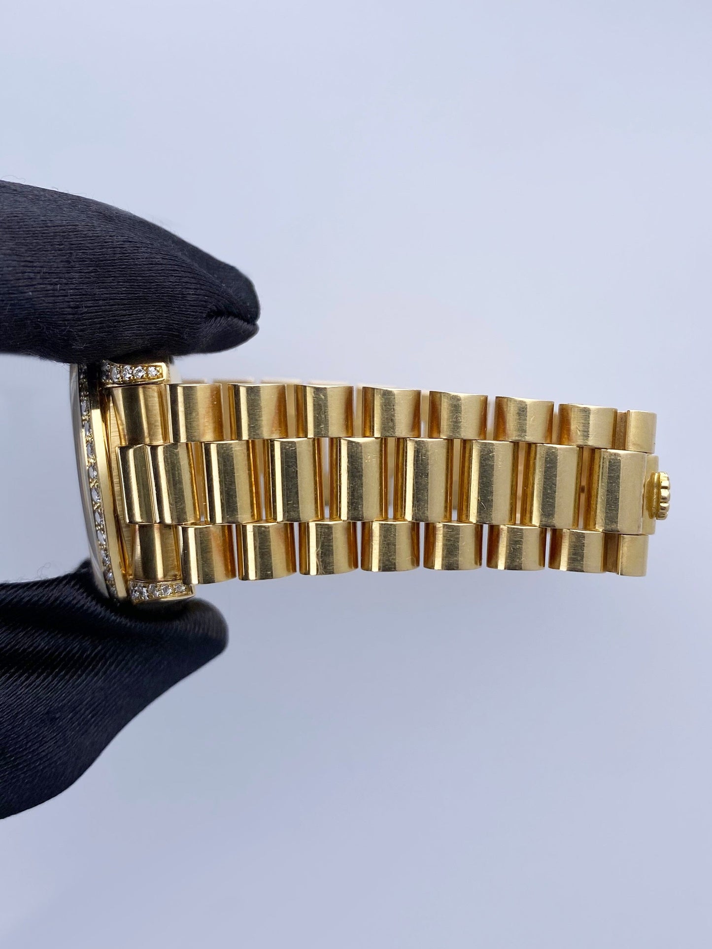 Rolex Day-Date 18388 Diamond 18K Yellow Gold Mens Watch