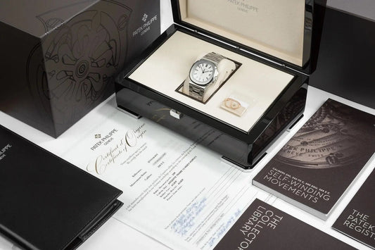 What “Full Set” Really Means in Pre-Owned Watches (And When It Matters)