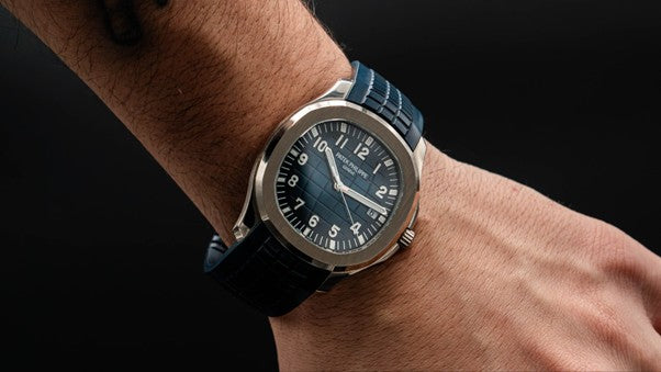 A Beginner’s Guide to Buying a Luxury Watch for the New Year 2025
