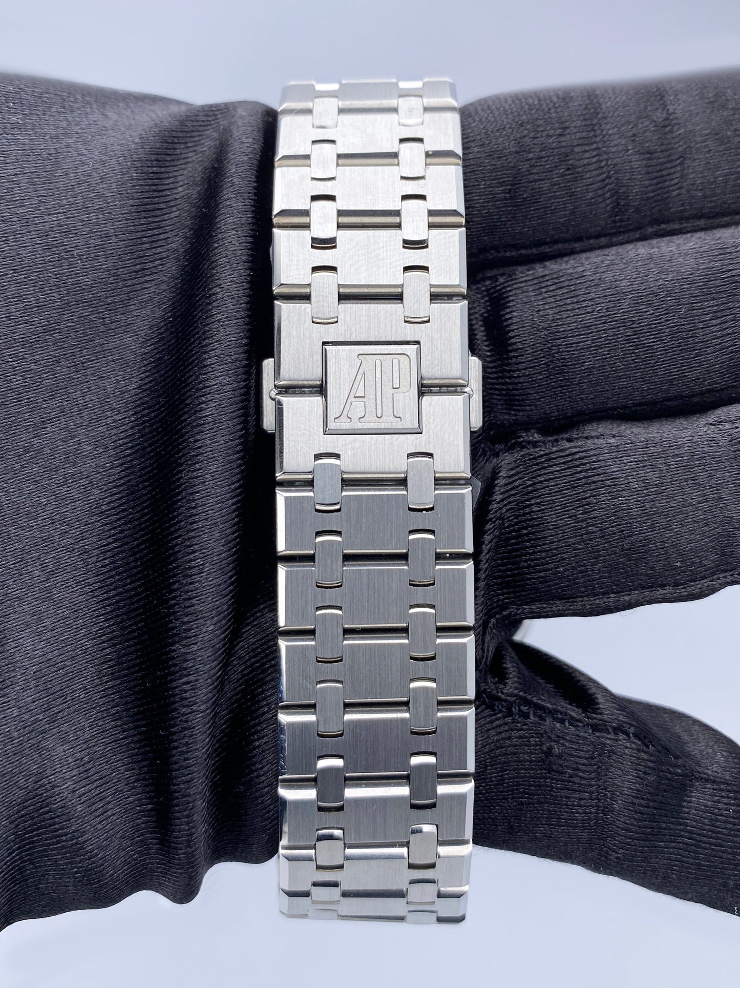 AP0103228X_7.jpg