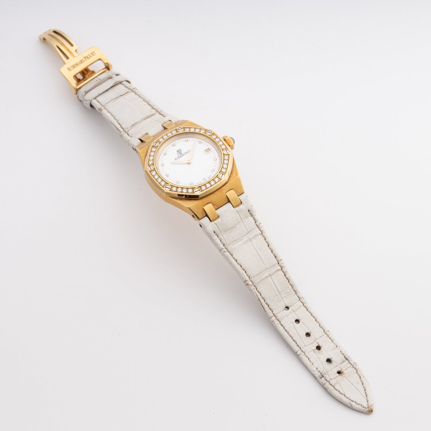 Audemars Piguet 67601BA Diamond MOP Dial Ladies Watch - Watches