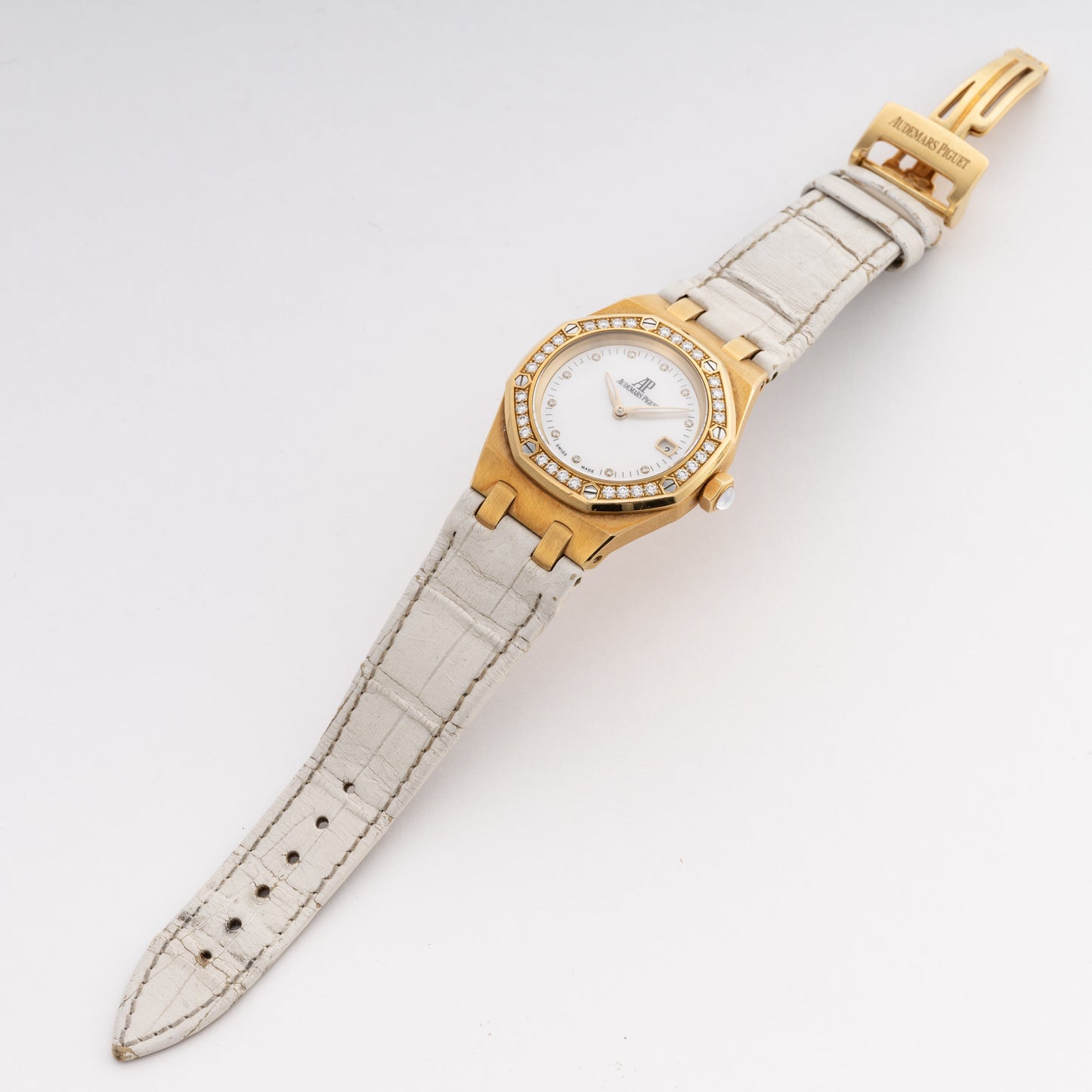 Audemars Piguet 67601BA Diamond MOP Dial Ladies Watch - Watches