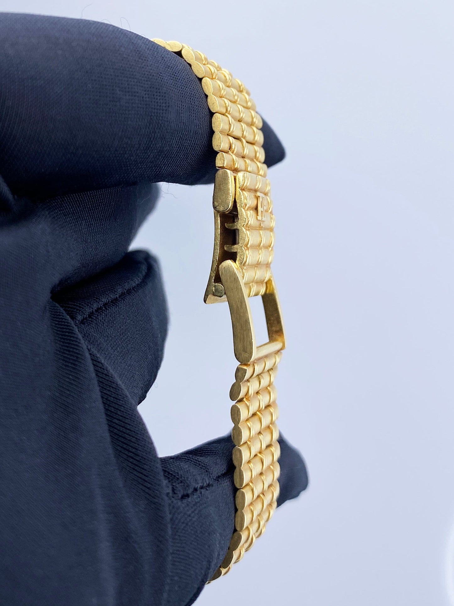 Audemars Piguet Bamboo 18k YG Champagne Mens Watch - Watches