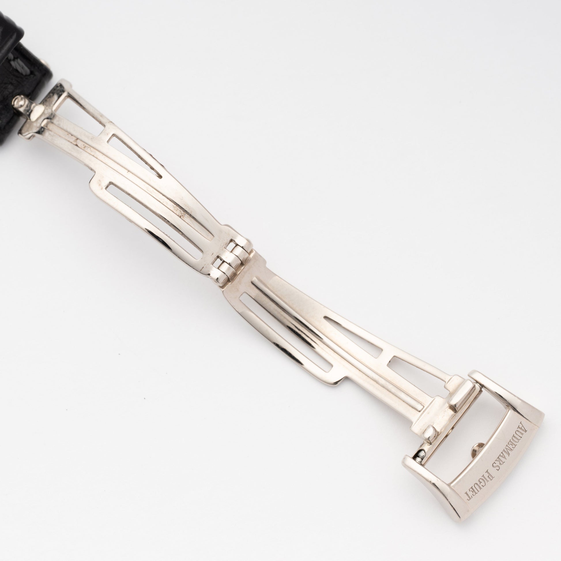 AP15091WIS-1-5 copy.jpg