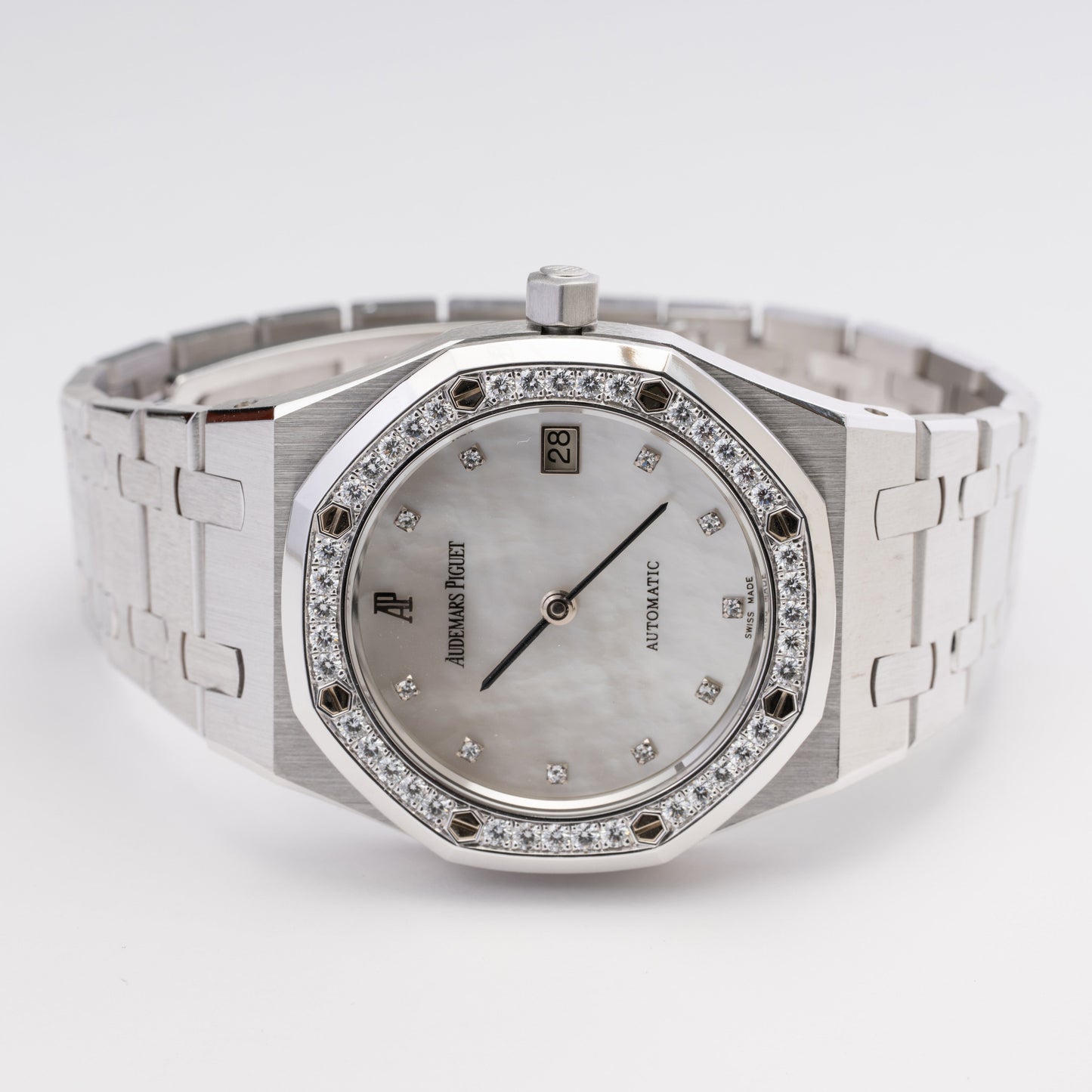 AudemarsPiget 14813BC-front case copy.jpg