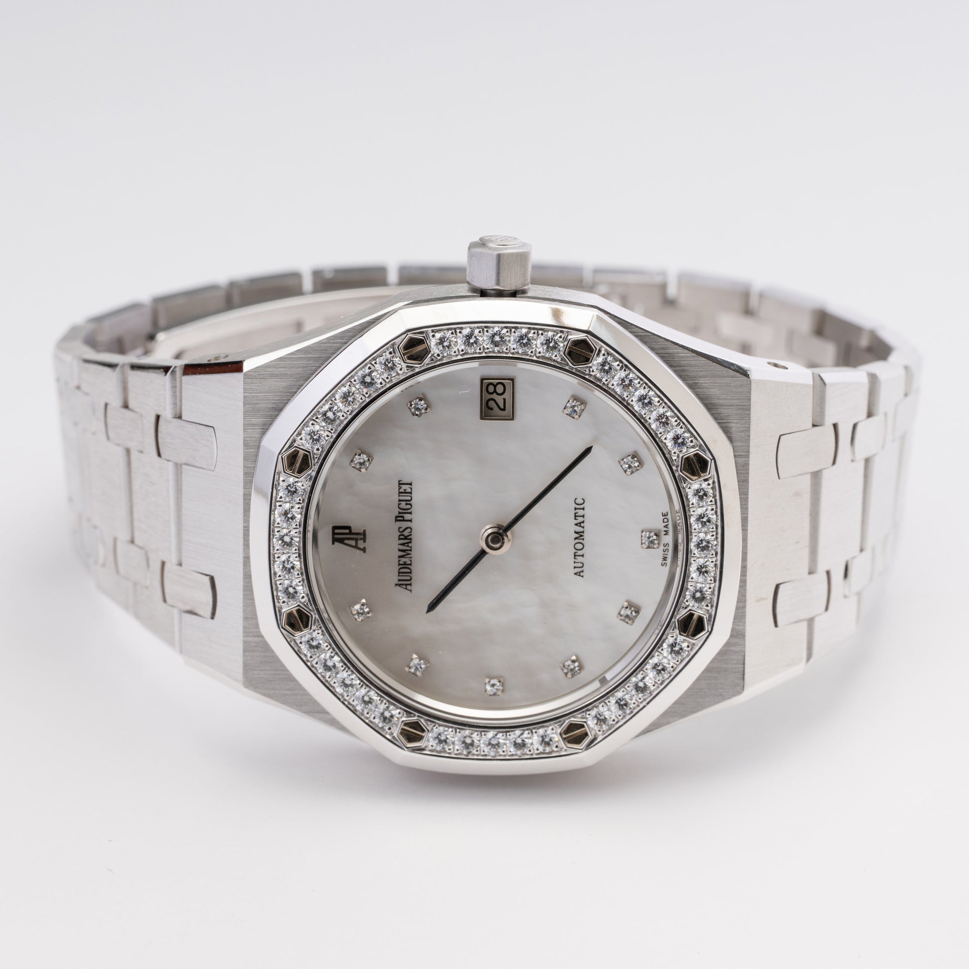 AudemarsPiget 14813BC-front case copy.jpg